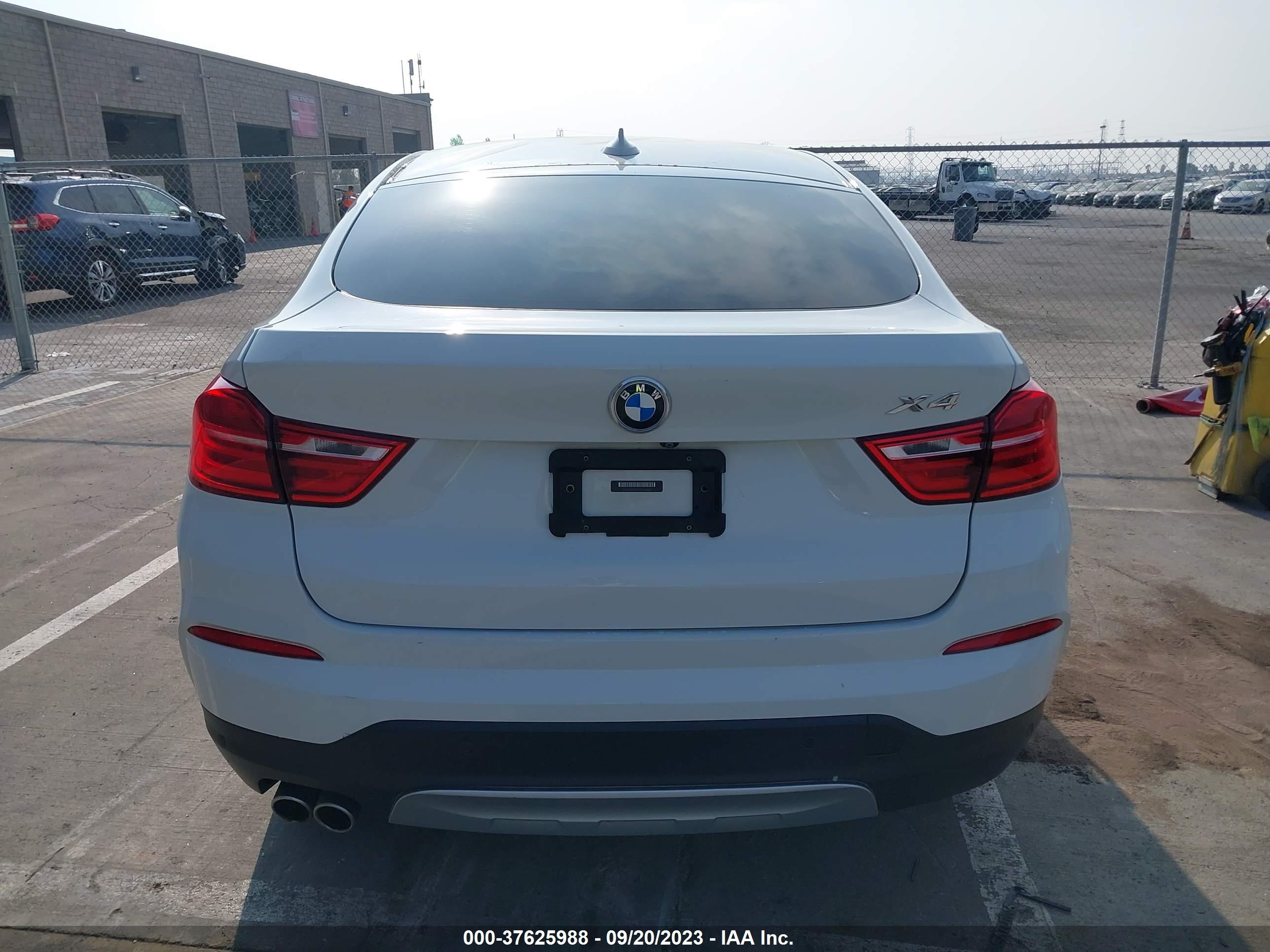 Photo 15 VIN: 5UXXW3C53J0Y66460 - BMW X4 