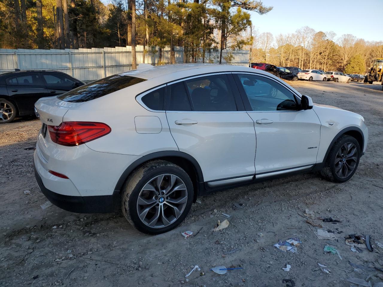 Photo 2 VIN: 5UXXW3C54G0R19109 - BMW X4 