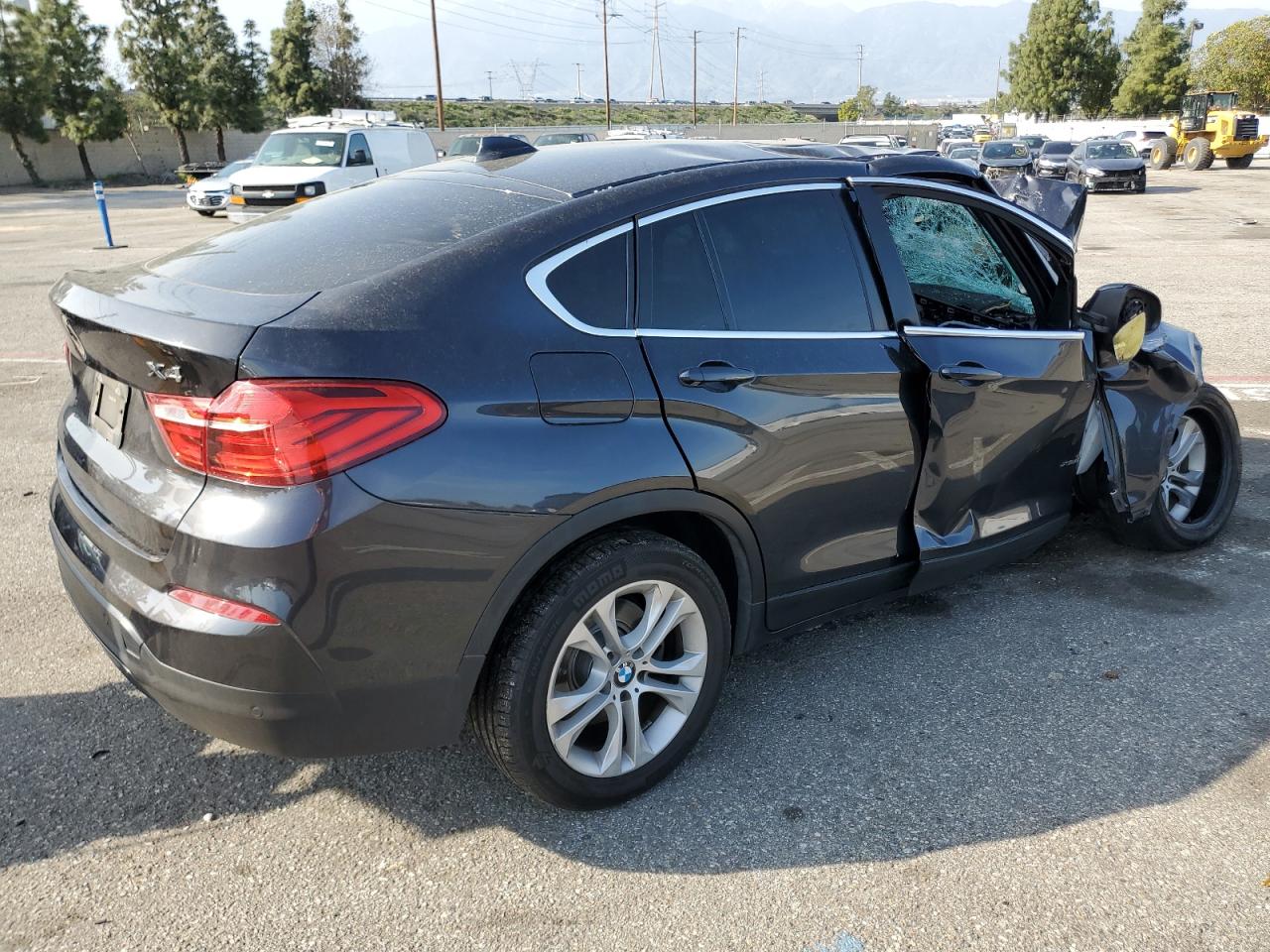 Photo 2 VIN: 5UXXW3C56G0R18527 - BMW X4 