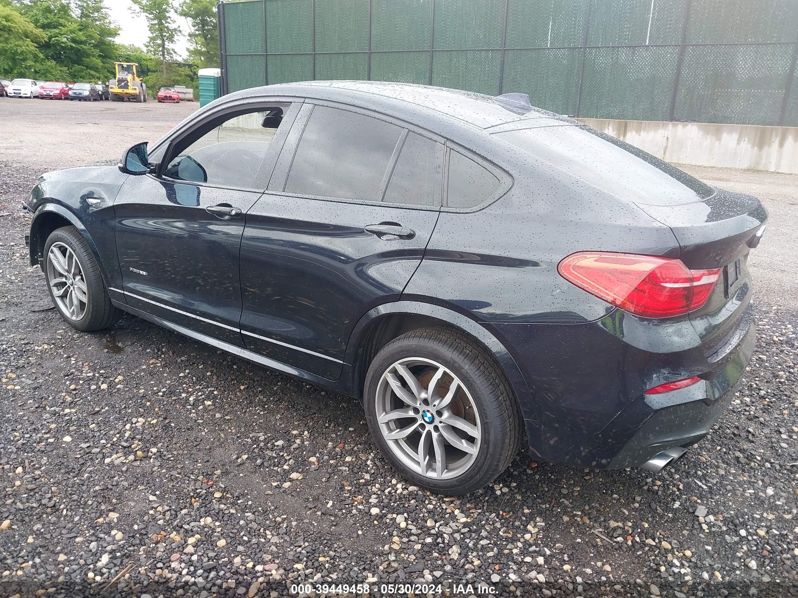 Photo 2 VIN: 5UXXW3C57G0R19962 - BMW X4 