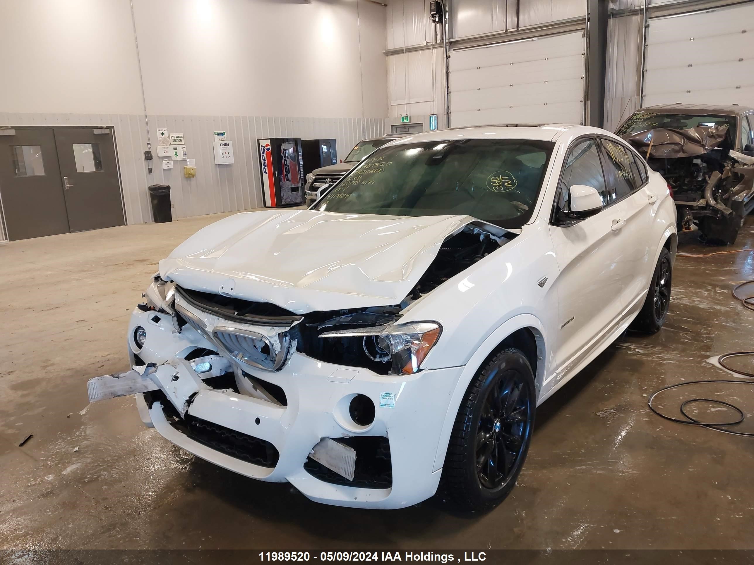 Photo 1 VIN: 5UXXW3C57G0R20660 - BMW X4 