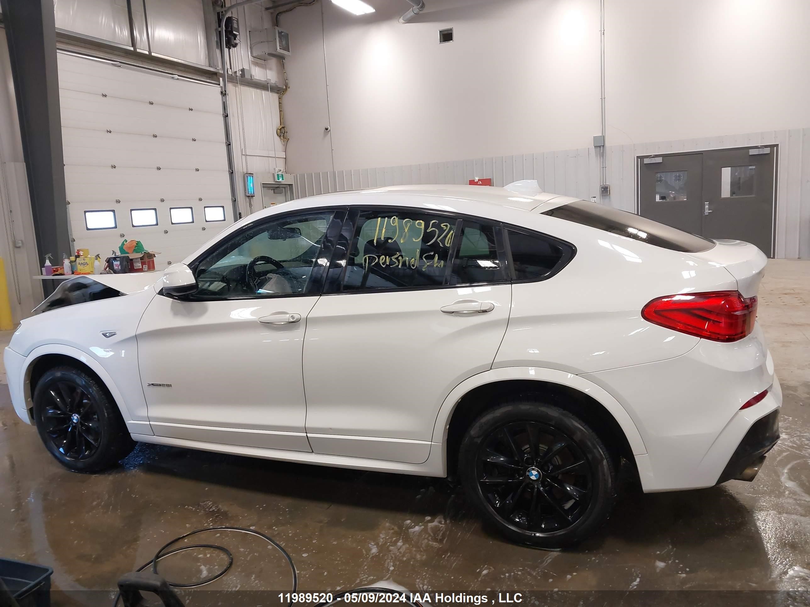 Photo 13 VIN: 5UXXW3C57G0R20660 - BMW X4 