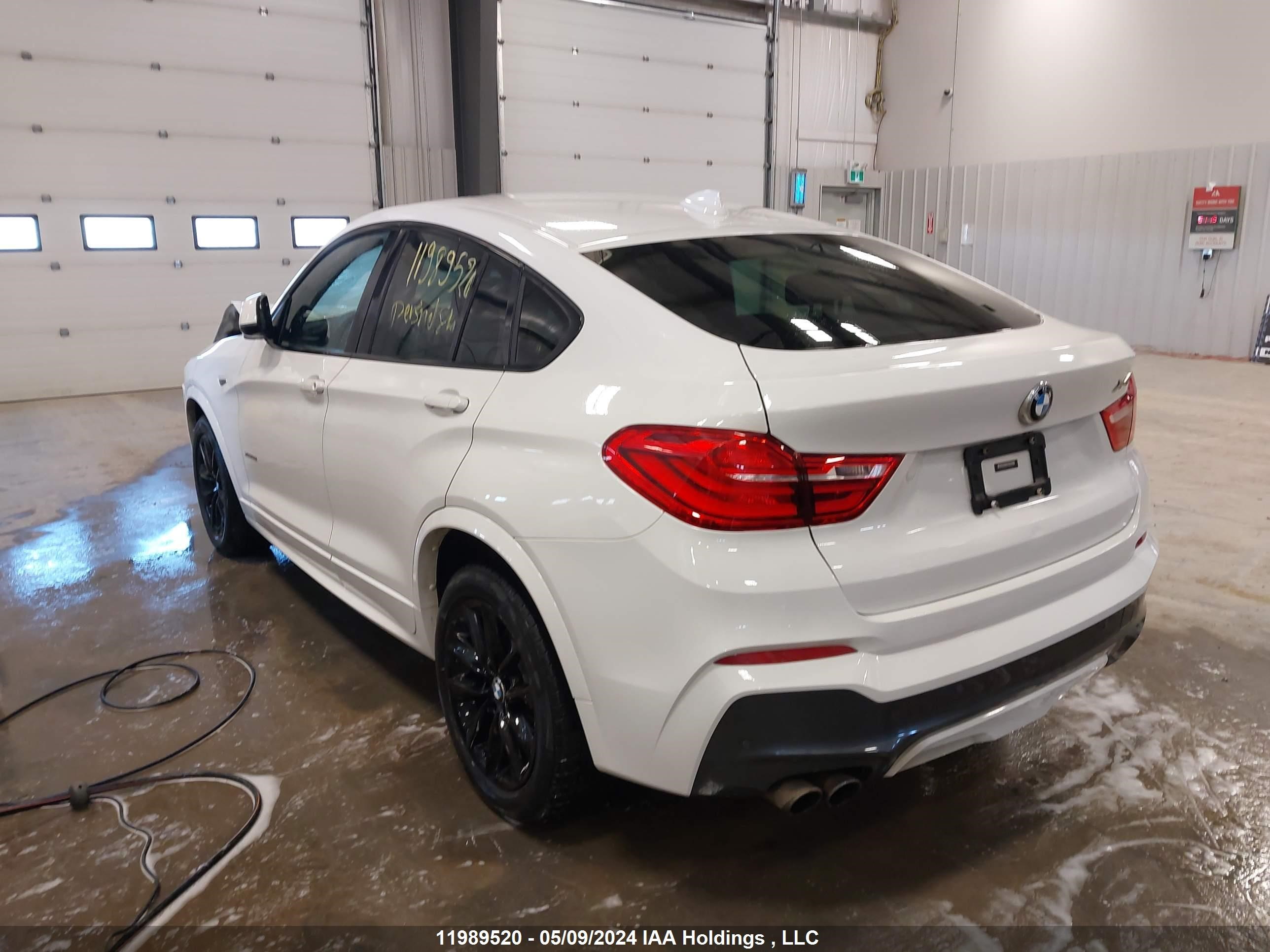 Photo 2 VIN: 5UXXW3C57G0R20660 - BMW X4 