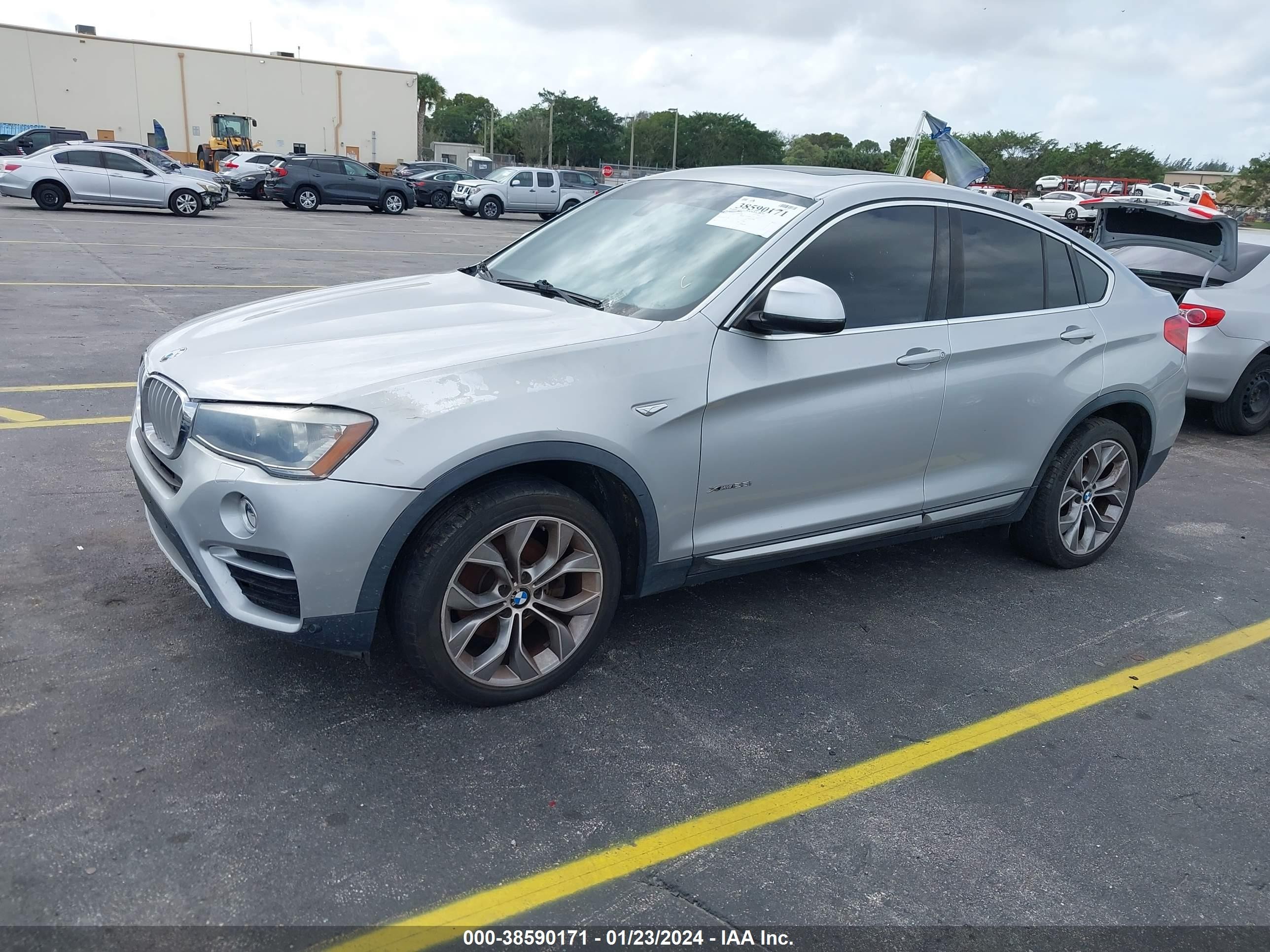 Photo 1 VIN: 5UXXW3C57G0R22408 - BMW X4 