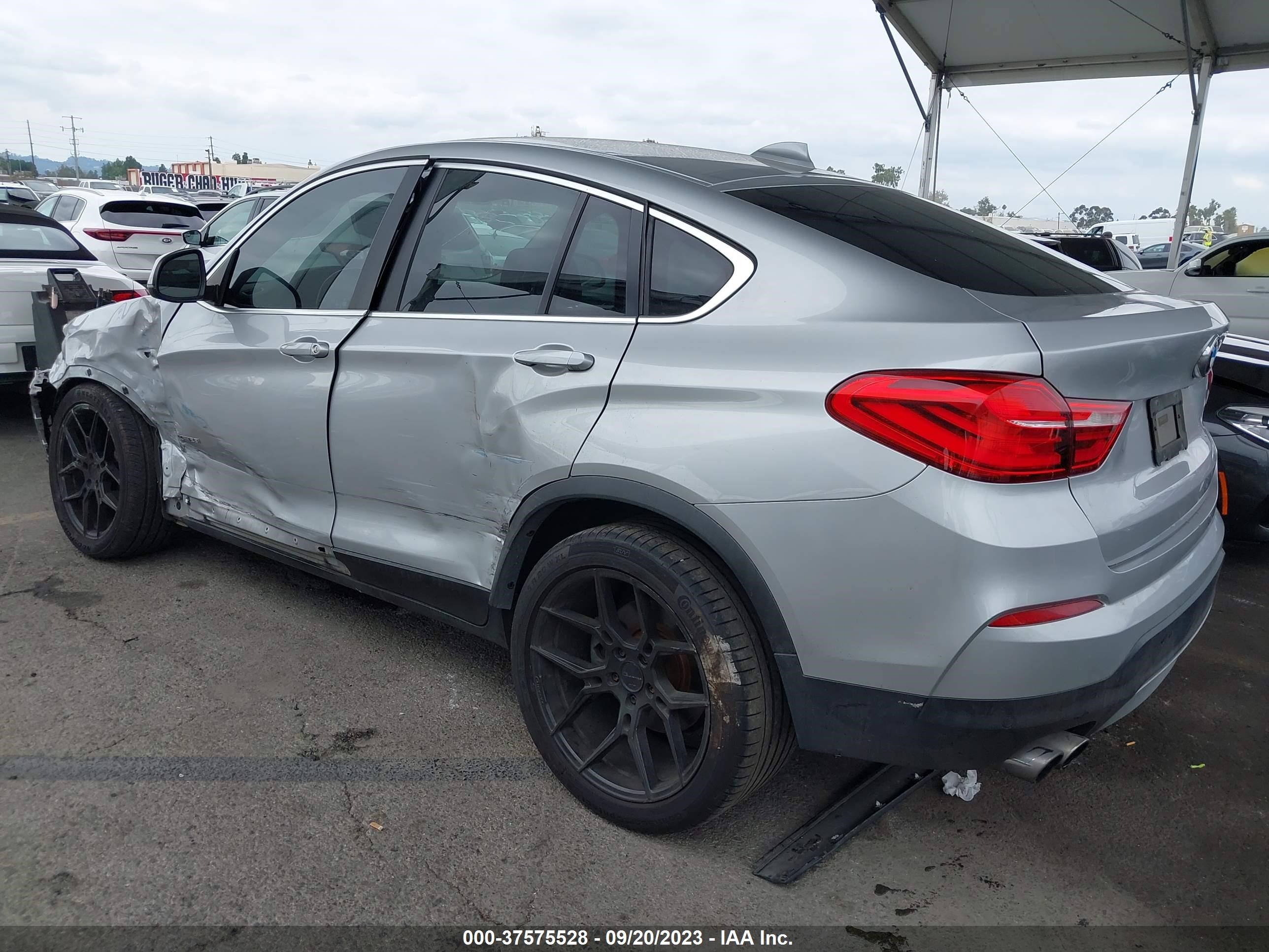 Photo 2 VIN: 5UXXW3C58F0M88689 - BMW X4 