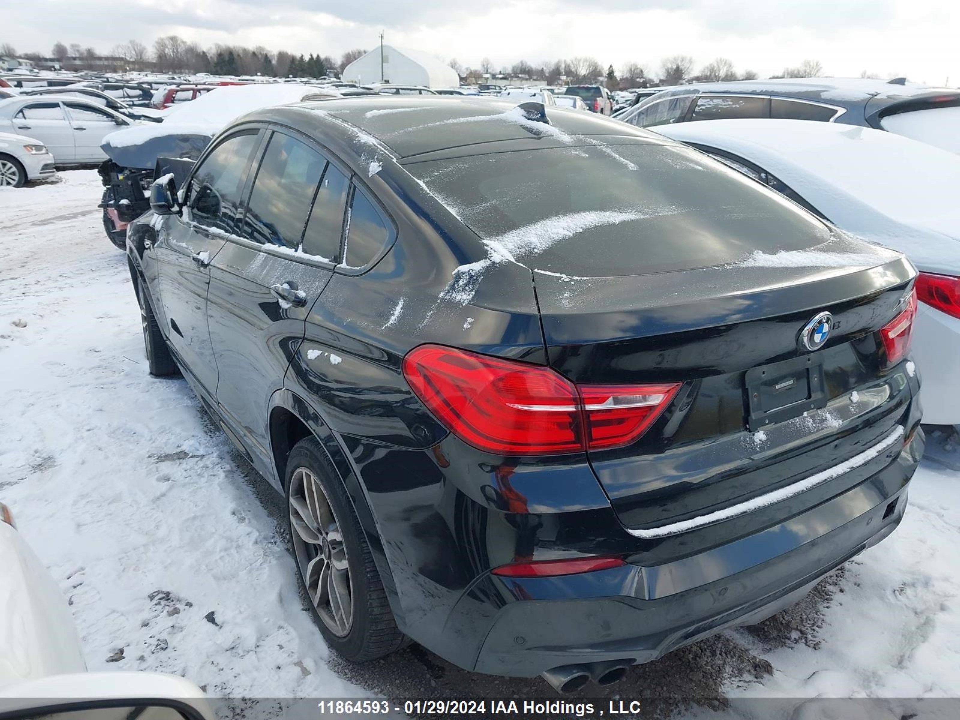 Photo 2 VIN: 5UXXW3C58G0R21851 - BMW X4 