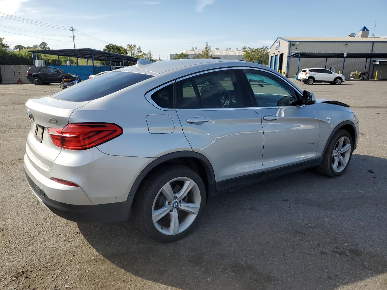 Photo 2 VIN: 5UXXW3C59F0M88748 - BMW X4 