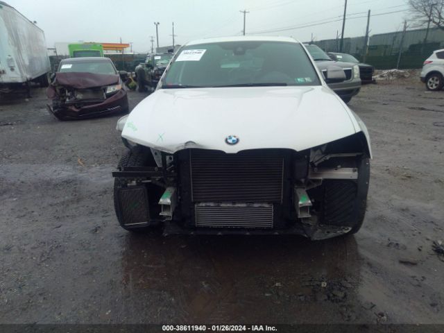 Photo 5 VIN: 5UXXW7C53J0W63950 - BMW X4 