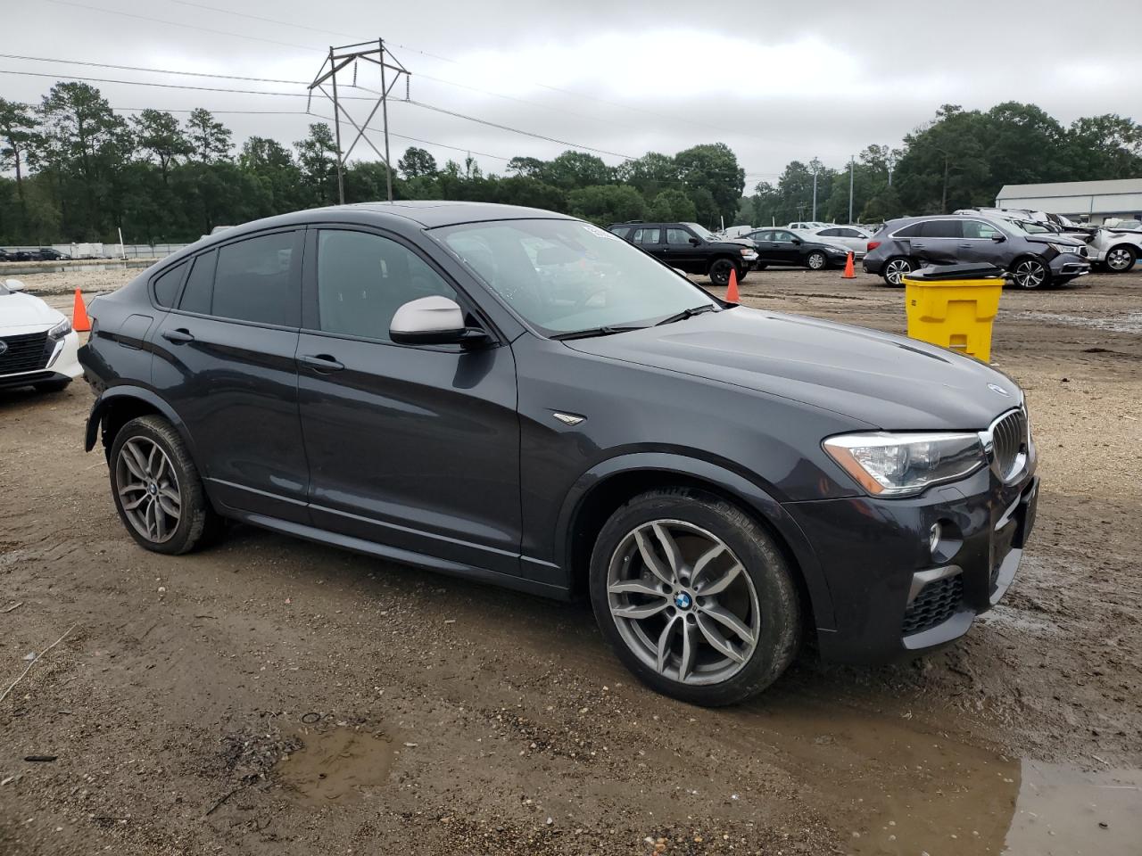 Photo 3 VIN: 5UXXW7C56J0W65059 - BMW X4 