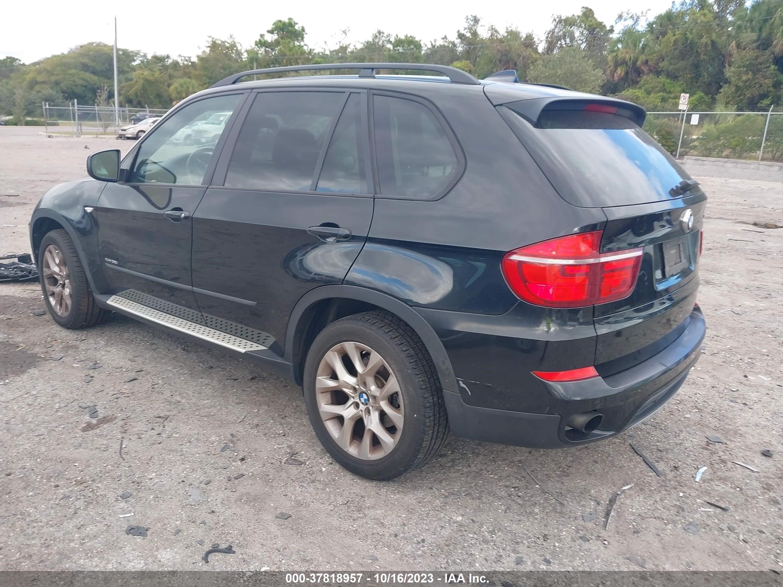 Photo 2 VIN: 5UXZV4C50CL756940 - BMW X5 