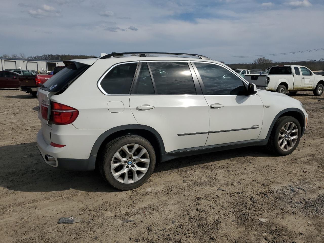 Photo 2 VIN: 5UXZV4C50D0E14622 - BMW X5 