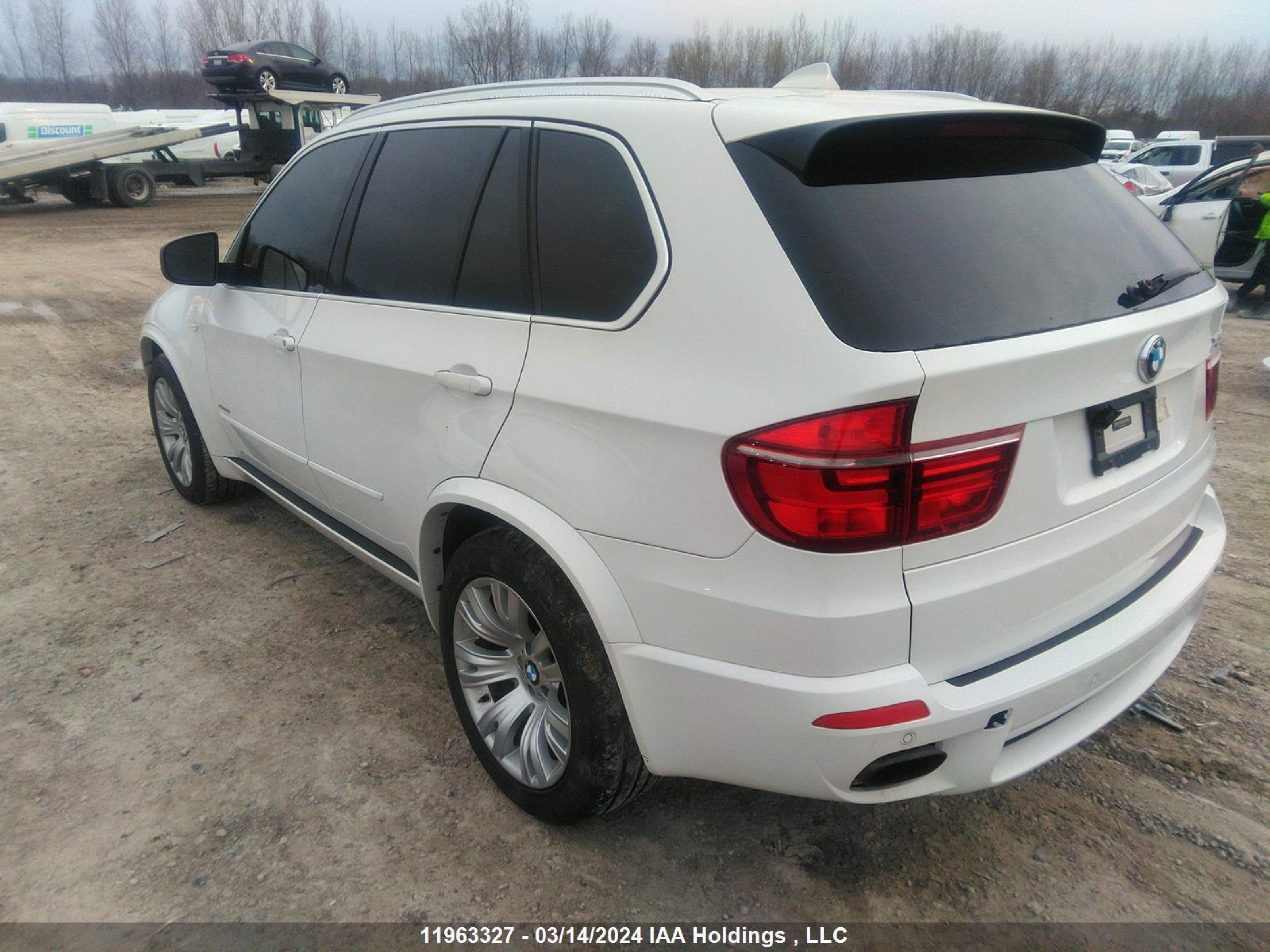 Photo 2 VIN: 5UXZV4C55D0B11903 - BMW X5 