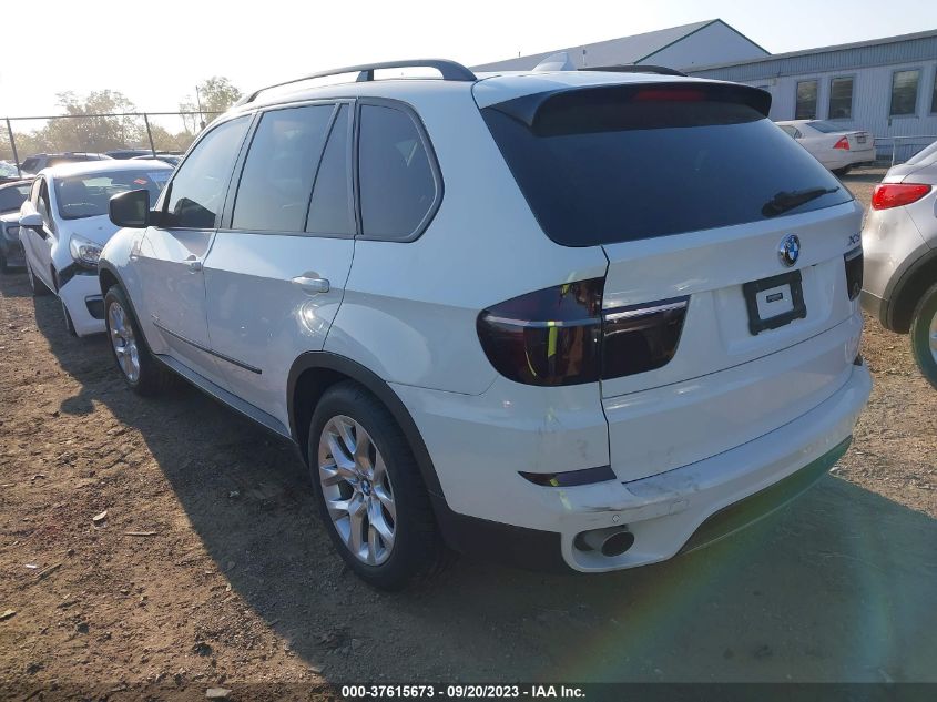 Photo 2 VIN: 5UXZV4C57CL753856 - BMW X5 