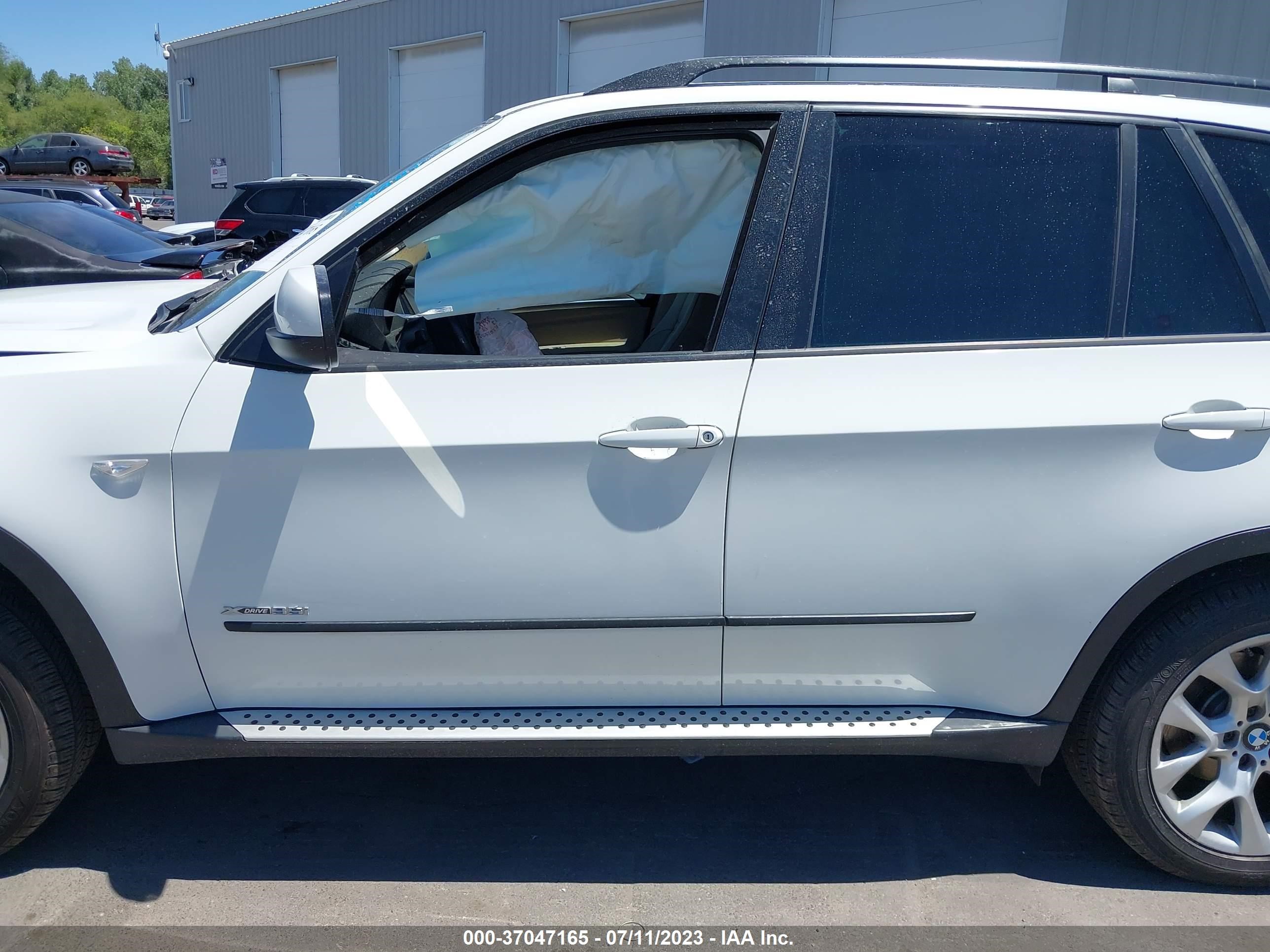 Photo 12 VIN: 5UXZV4C57CL890179 - BMW X5 