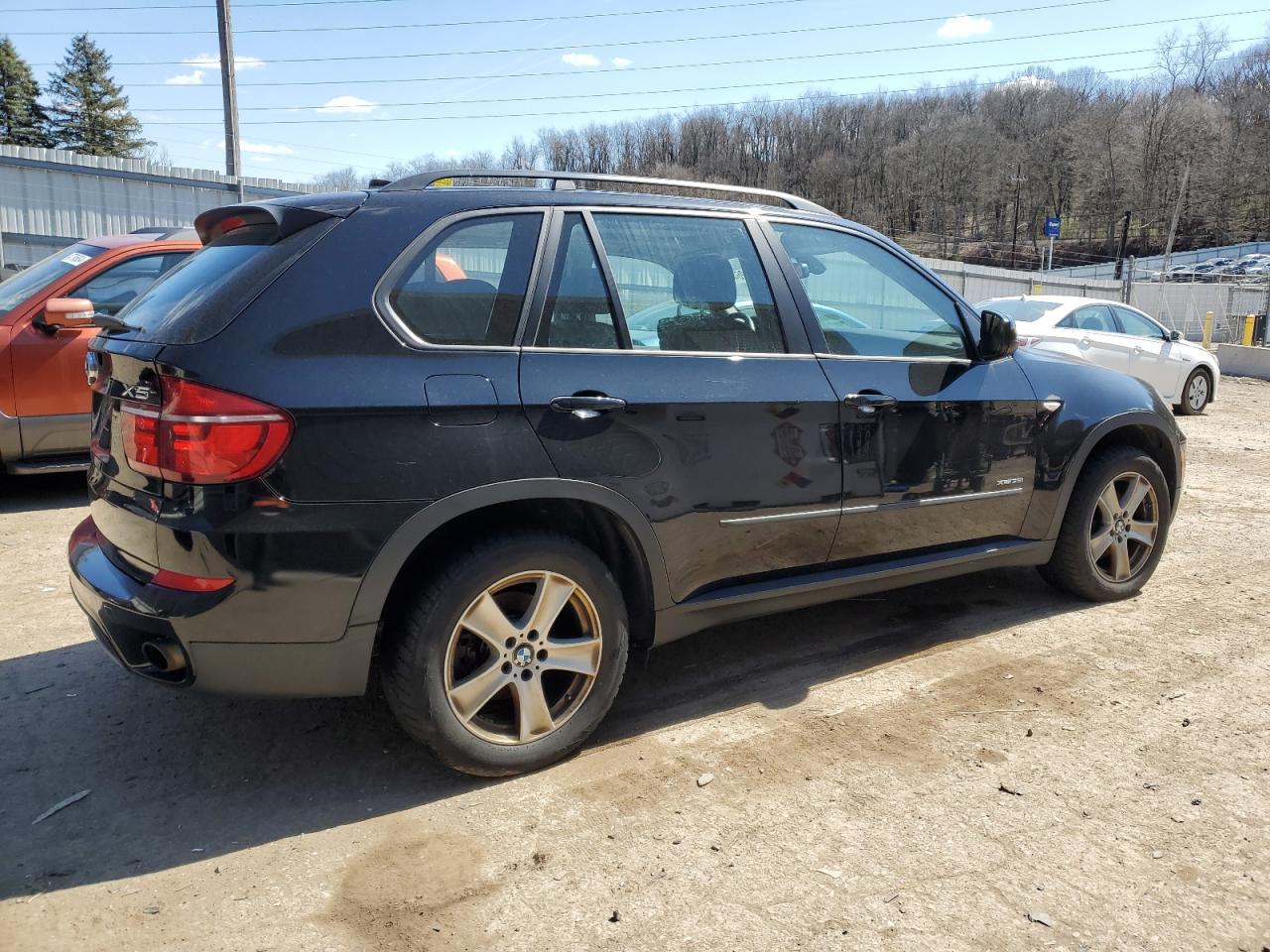 Photo 2 VIN: 5UXZV4C57D0B22661 - BMW X5 