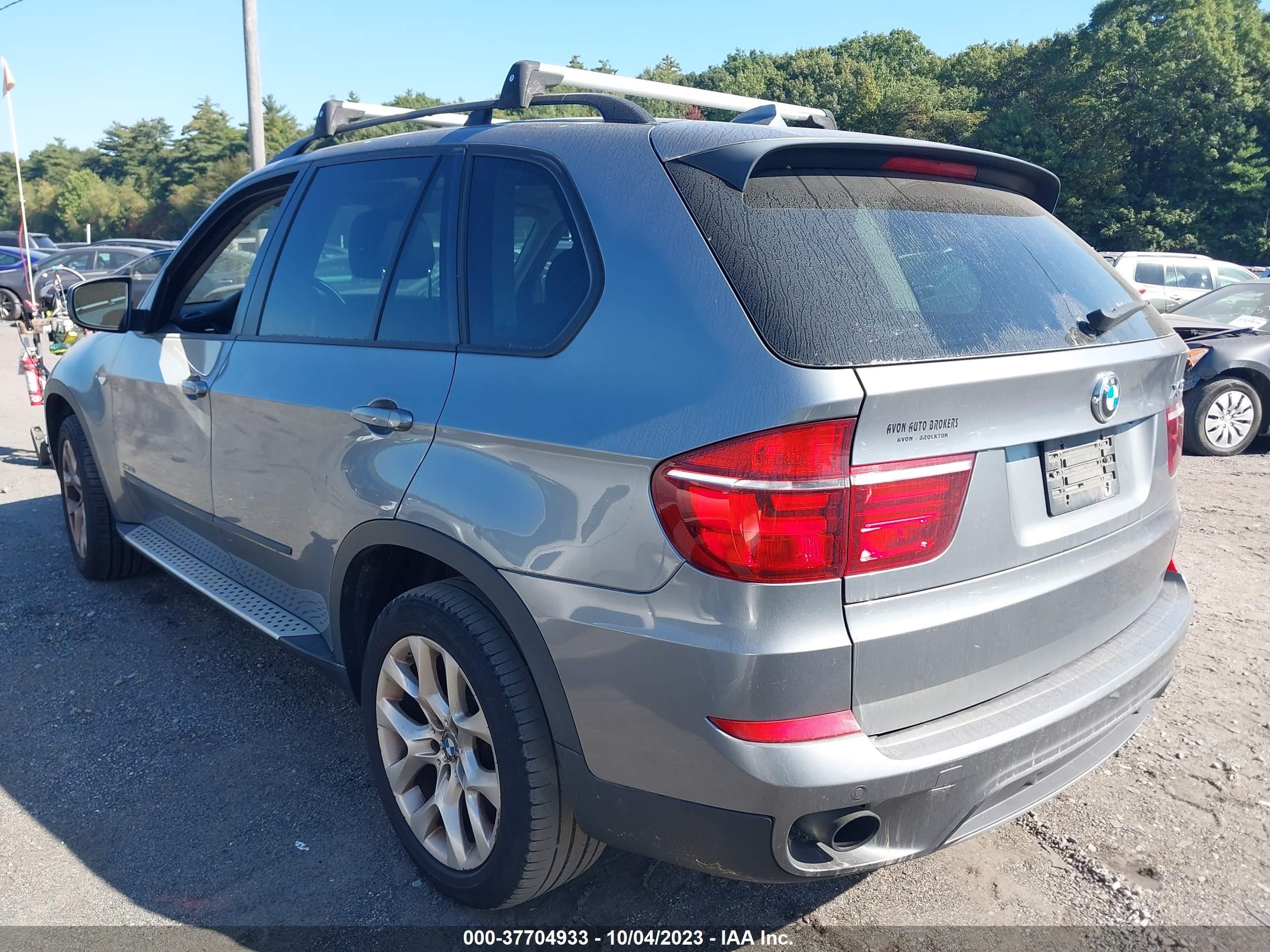 Photo 2 VIN: 5UXZV4C58CL748228 - BMW X5 