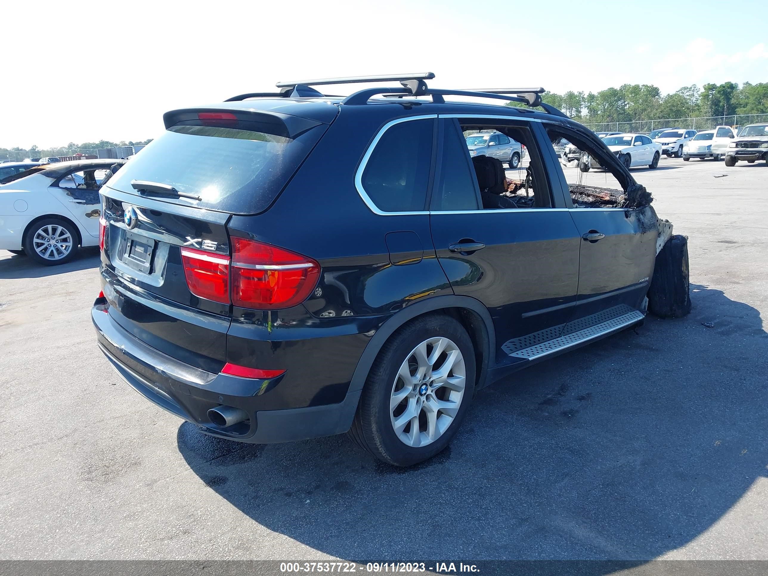 Photo 3 VIN: 5UXZV4C59D0E05241 - BMW X5 