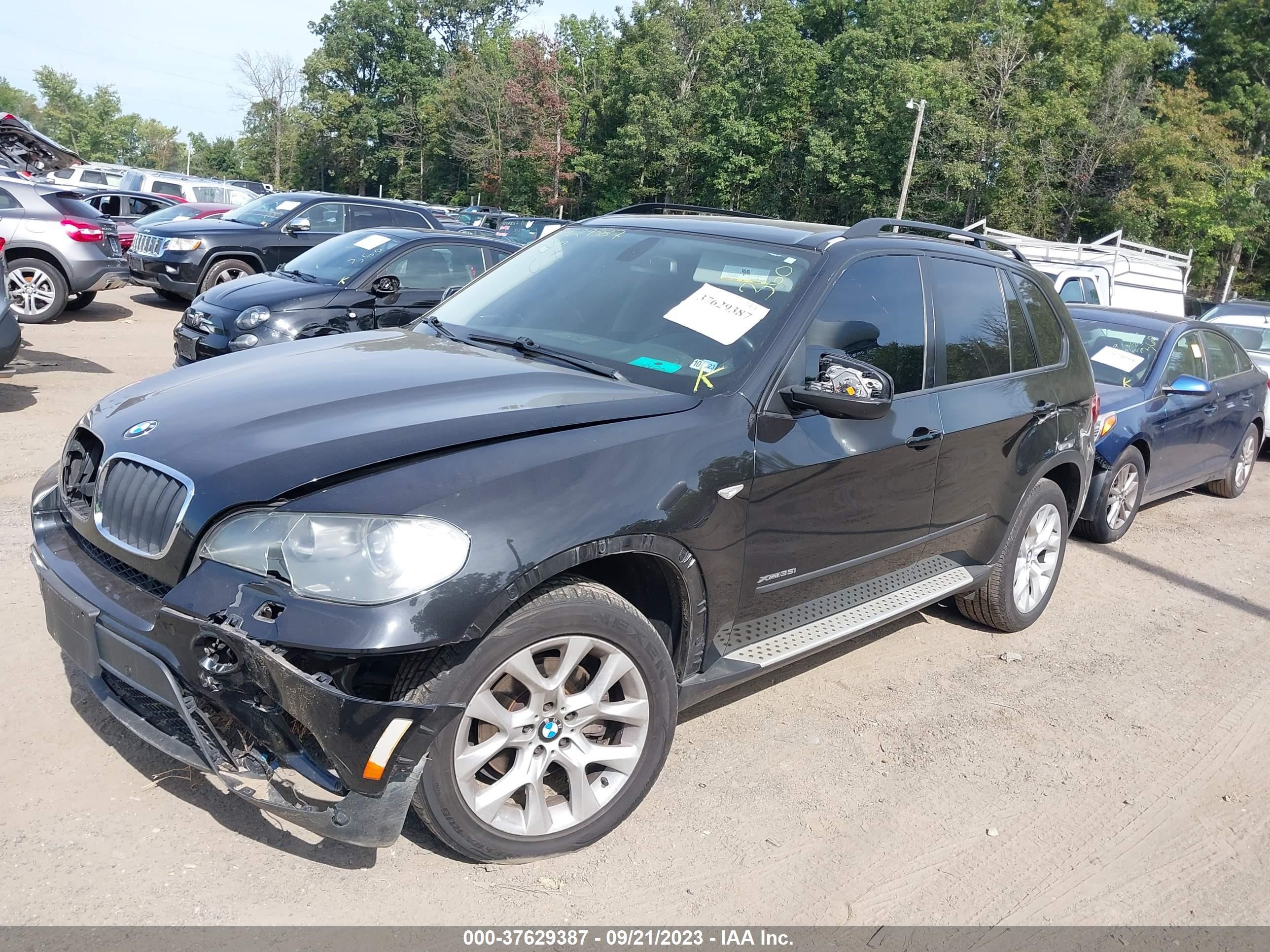 Photo 1 VIN: 5UXZV4C5XBL415446 - BMW X5 