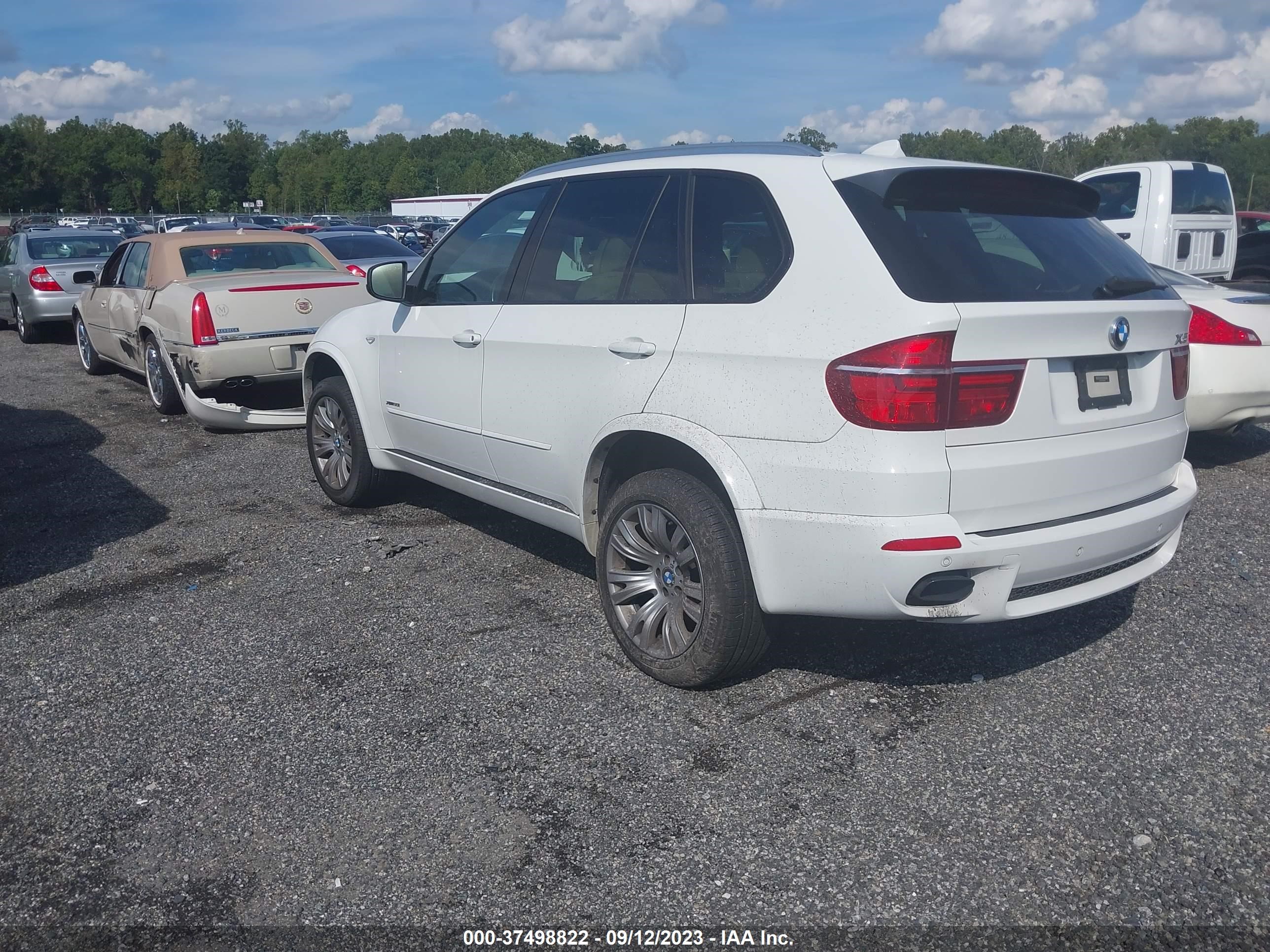 Photo 2 VIN: 5UXZV8C51DL899095 - BMW X5 