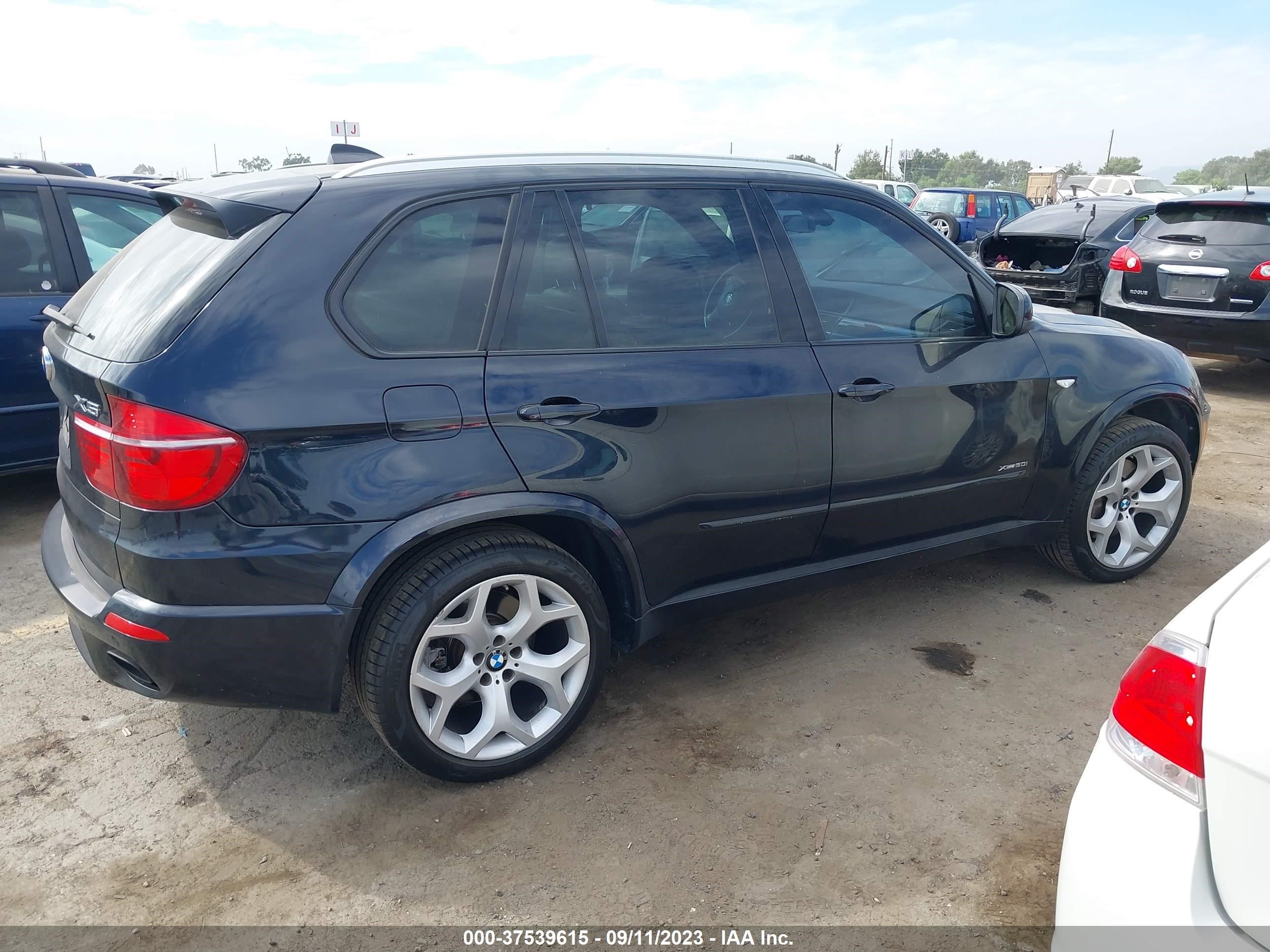 Photo 12 VIN: 5UXZV8C59BL417731 - BMW X5 