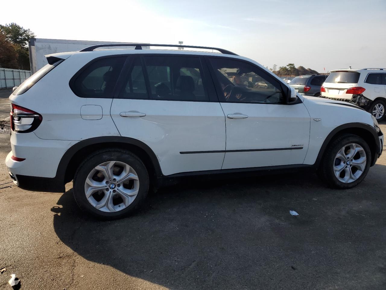 Photo 2 VIN: 5UXZV8C5XCL422891 - BMW X5 