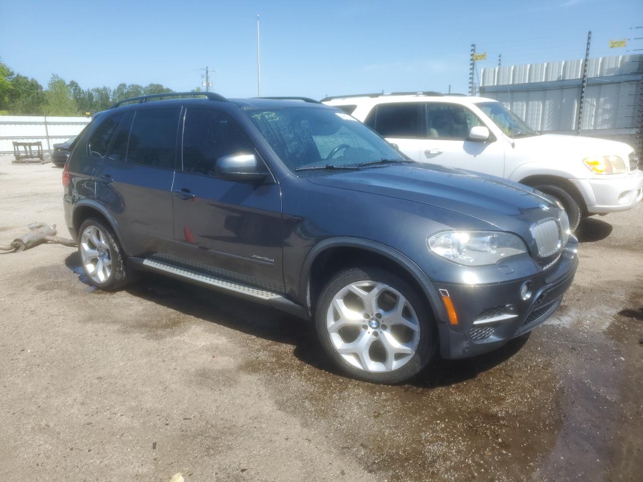 Photo 3 VIN: 5UXZW0C50CL669898 - BMW X5 