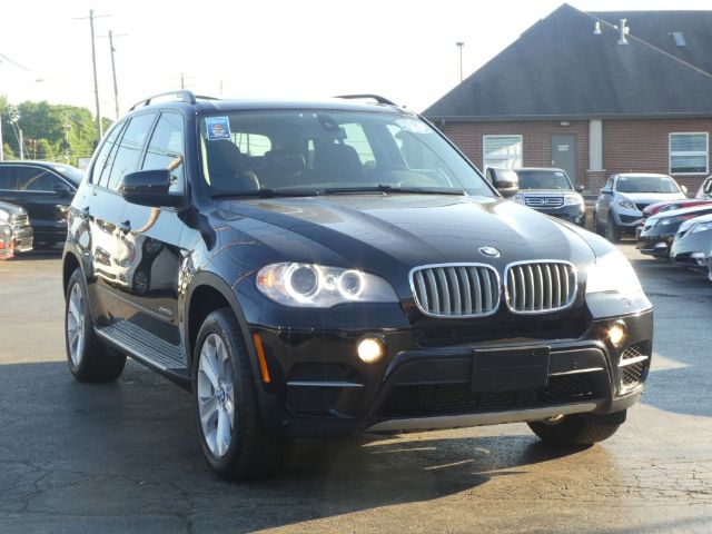 Photo 2 VIN: 5UXZW0C54CL672125 - BMW X5 