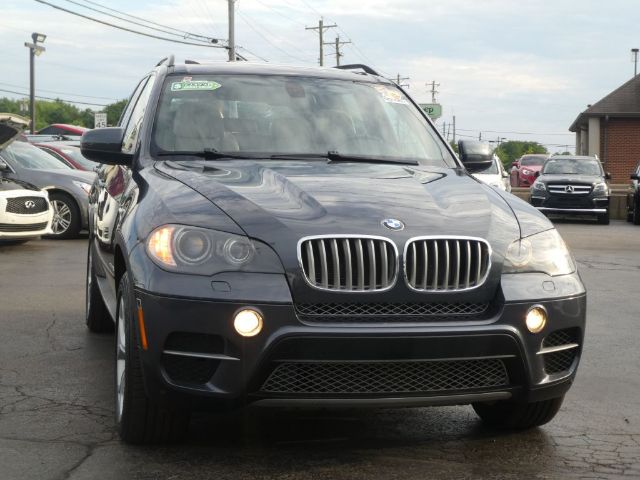 Photo 2 VIN: 5UXZW0C55BL655574 - BMW X5 