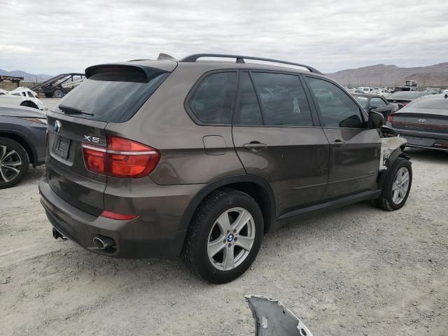 Photo 2 VIN: 5UXZW0C55BL662637 - BMW X5 