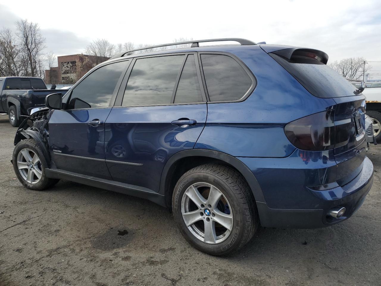 Photo 1 VIN: 5UXZW0C58BL657738 - BMW X5 