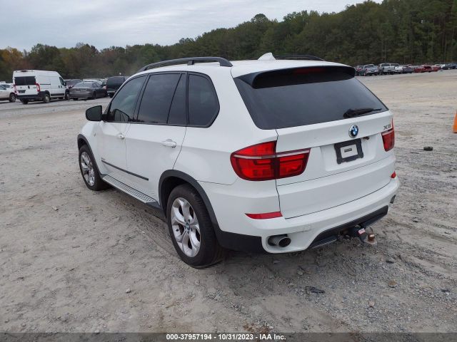 Photo 2 VIN: 5UXZW0C5XBL368814 - BMW X5 