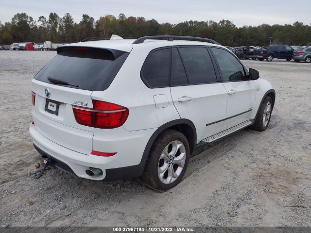 Photo 3 VIN: 5UXZW0C5XBL368814 - BMW X5 