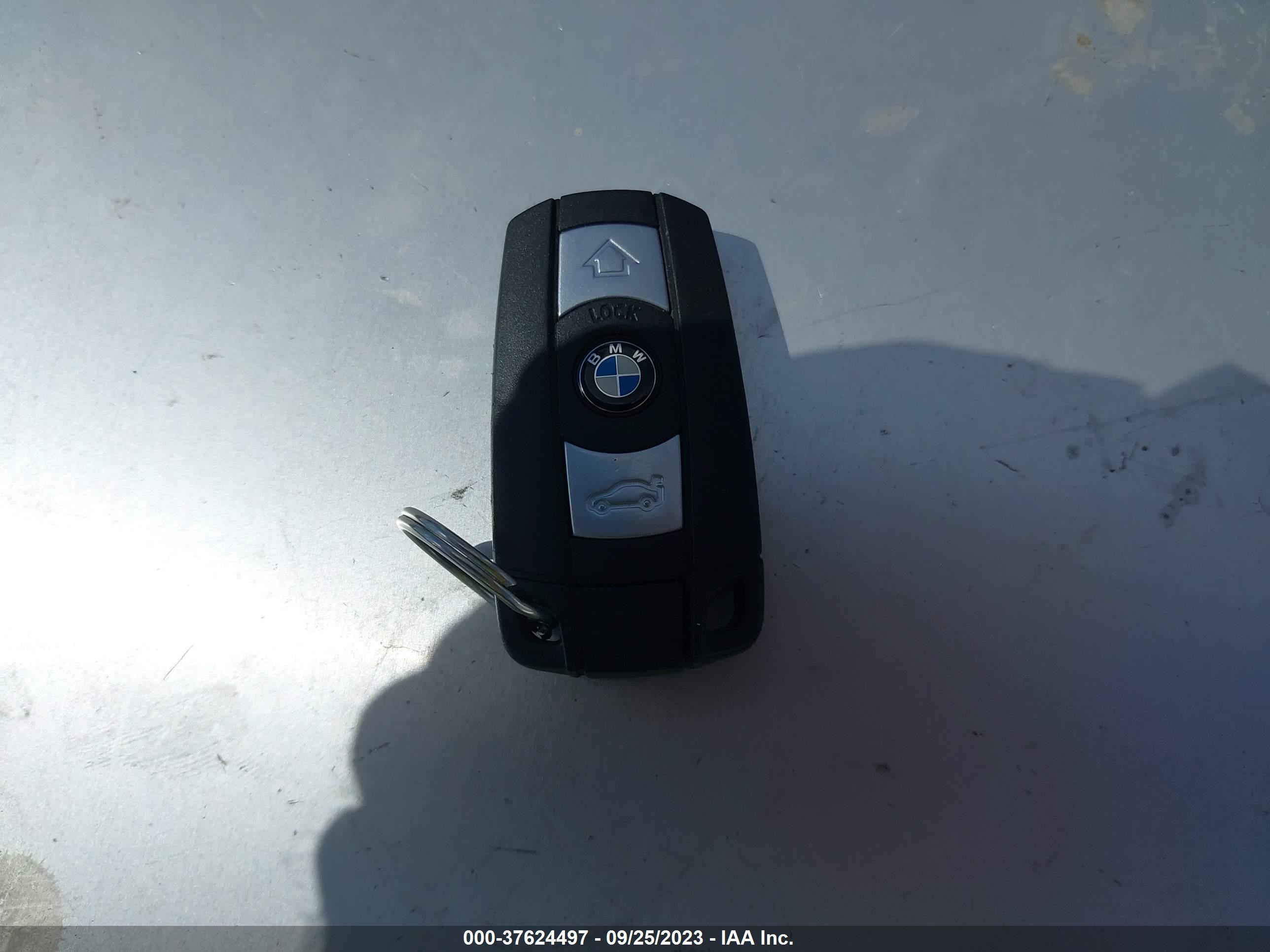 Photo 10 VIN: 5UXZW0C5XBL371986 - BMW X5 