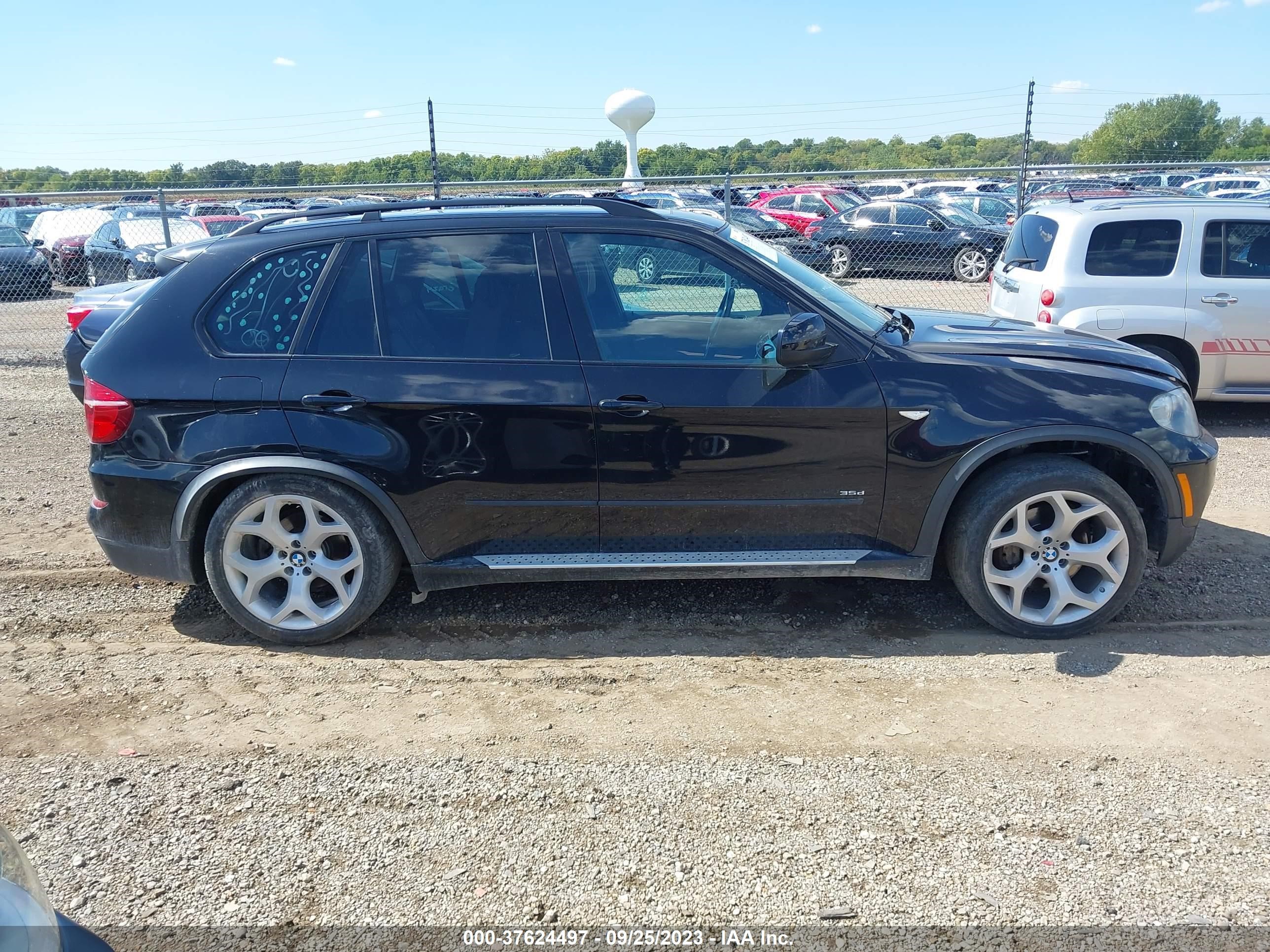 Photo 13 VIN: 5UXZW0C5XBL371986 - BMW X5 