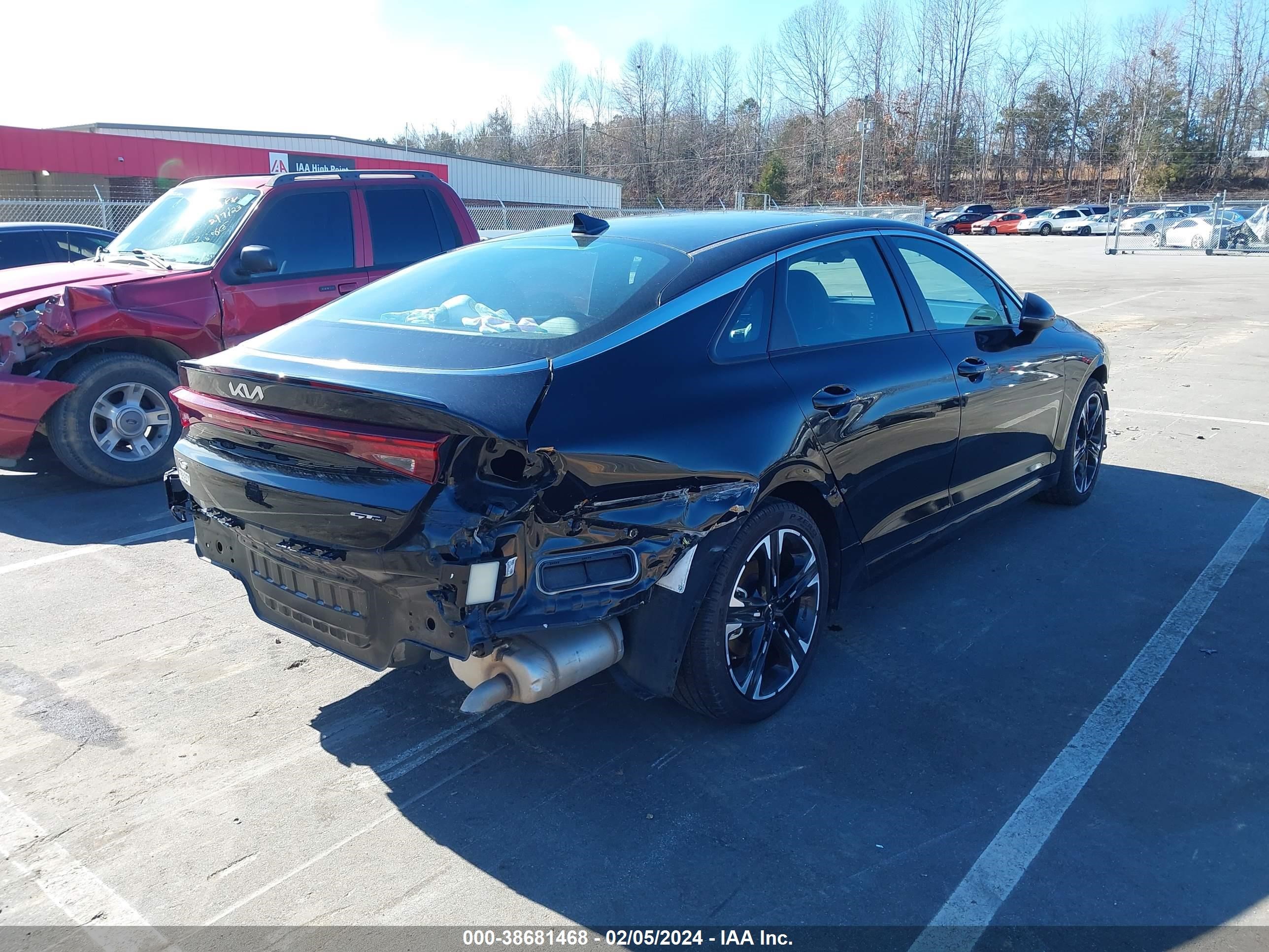 Photo 3 VIN: 5XXG64J22NG152999 - KIA K5 