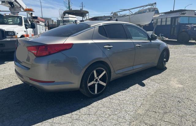 Photo 3 VIN: 5XXGM4A70CG032181 - KIA OPTIMA LX 