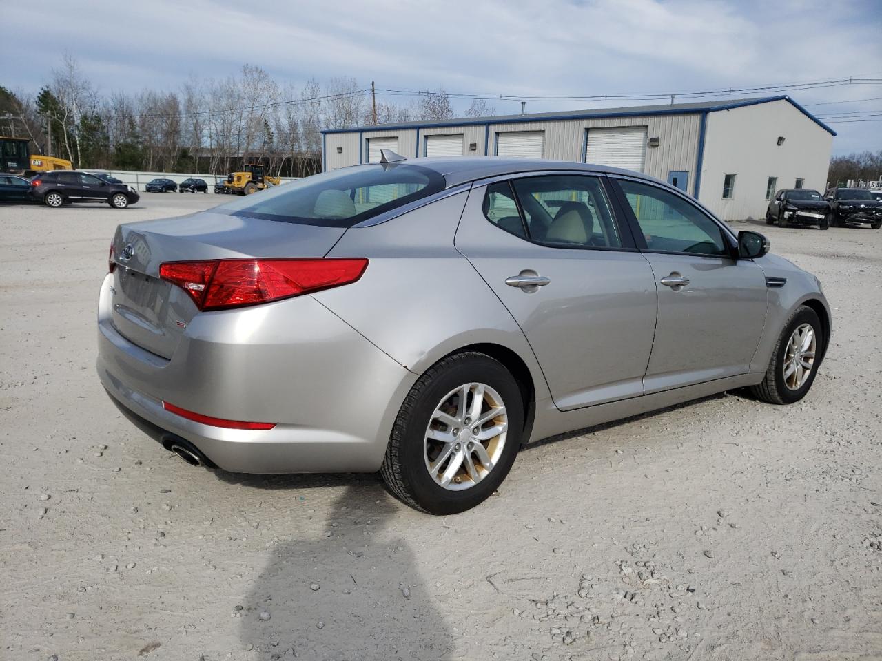 Photo 2 VIN: 5XXGM4A70CG070686 - KIA OPTIMA 