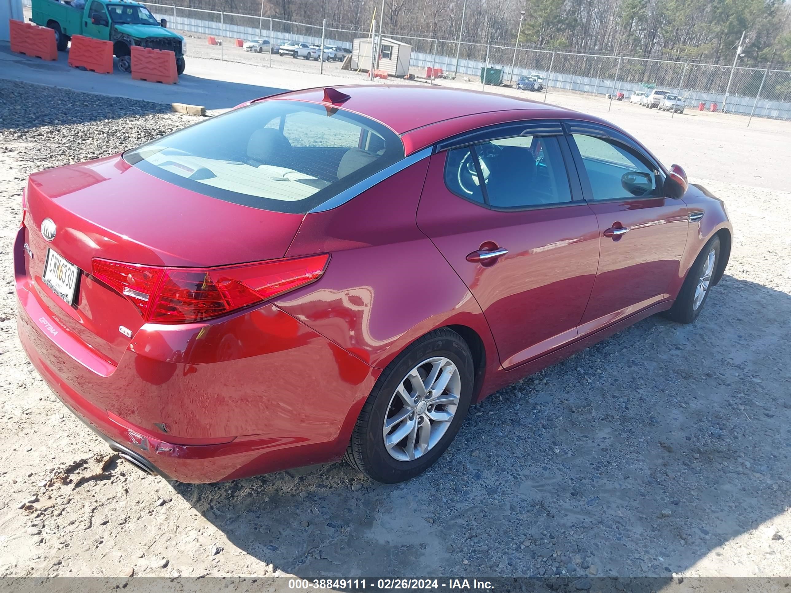 Photo 3 VIN: 5XXGM4A70DG179635 - KIA OPTIMA 