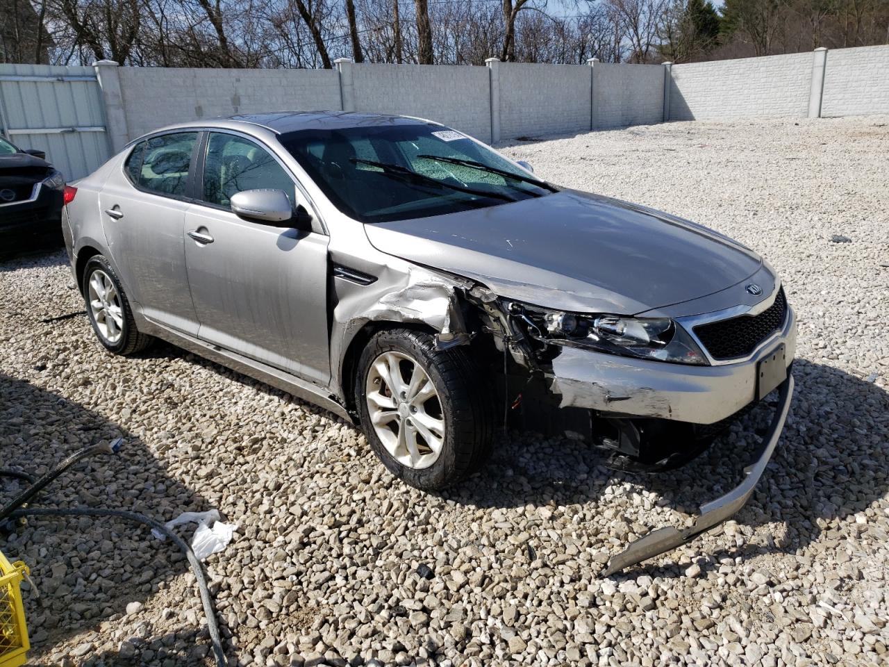 Photo 3 VIN: 5XXGM4A70DG215663 - KIA OPTIMA 