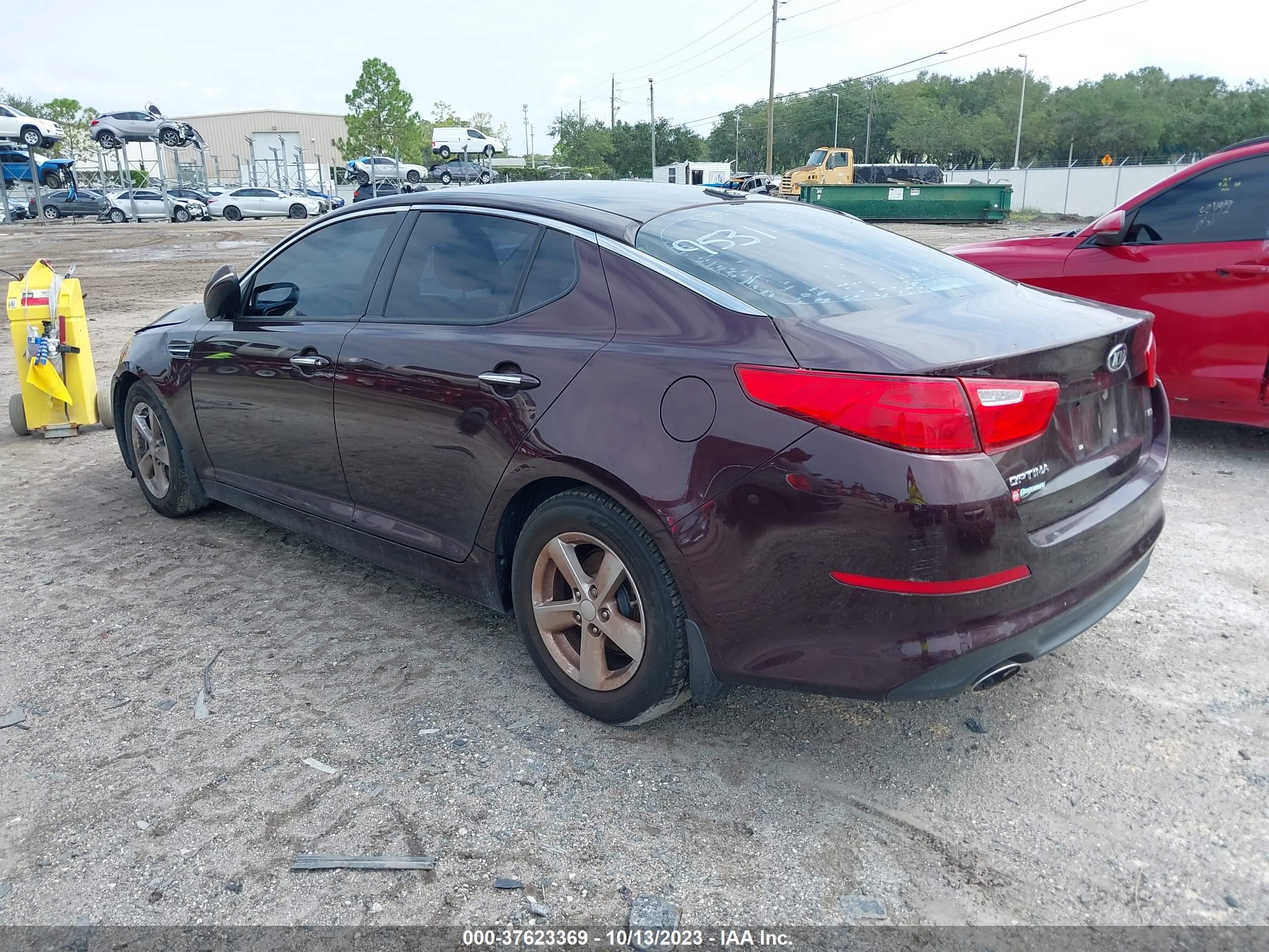 Photo 2 VIN: 5XXGM4A70FG489531 - KIA OPTIMA 