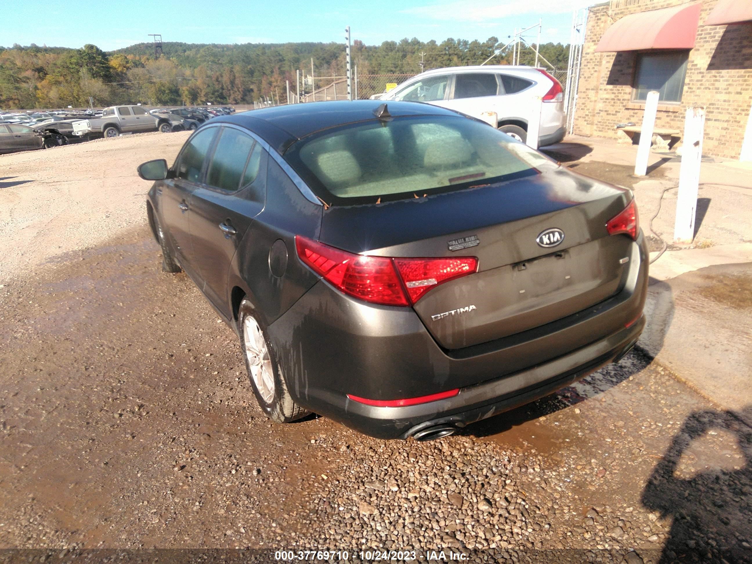 Photo 2 VIN: 5XXGM4A71CG062824 - KIA OPTIMA 