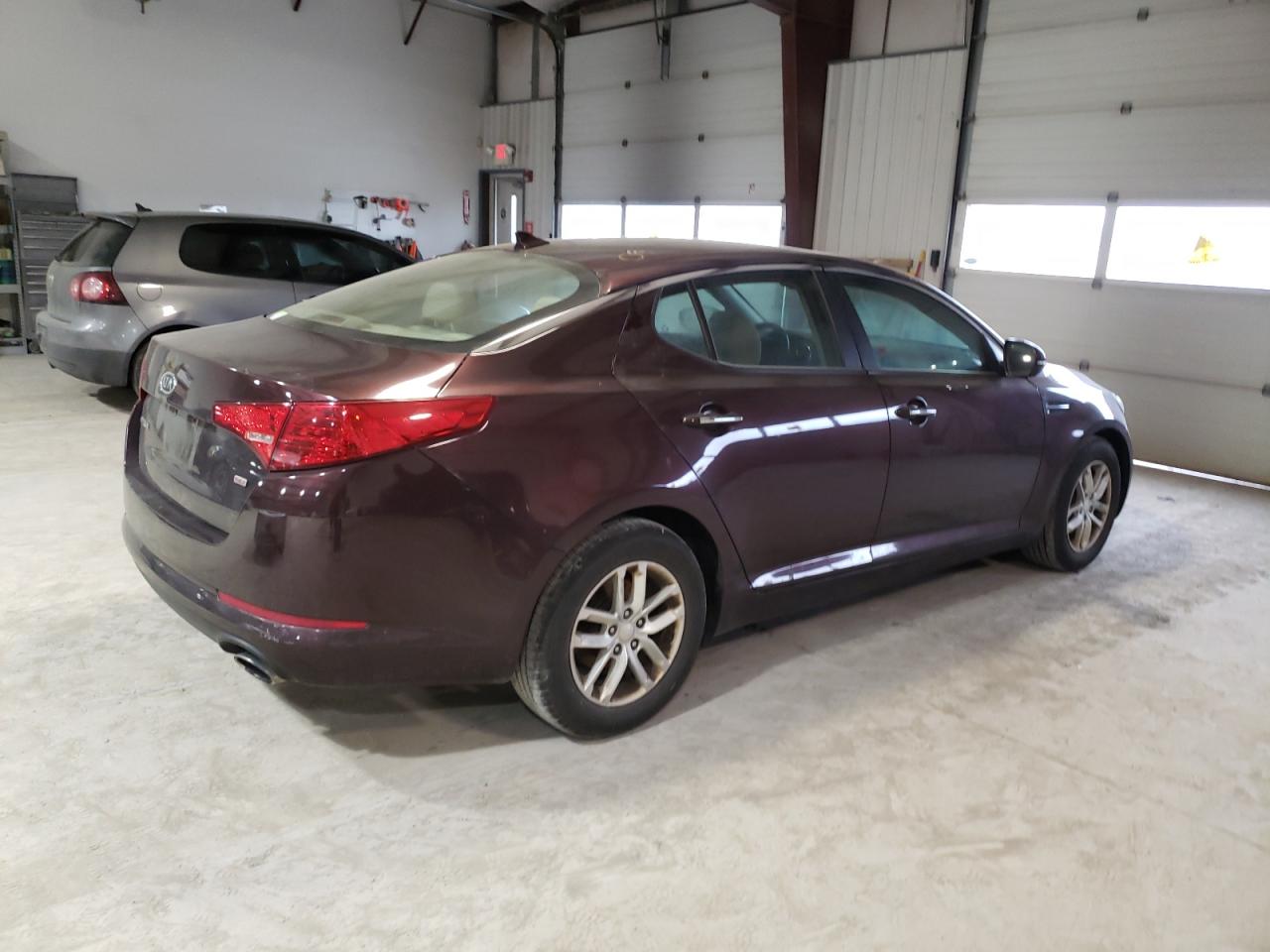 Photo 2 VIN: 5XXGM4A71CG065867 - KIA OPTIMA 