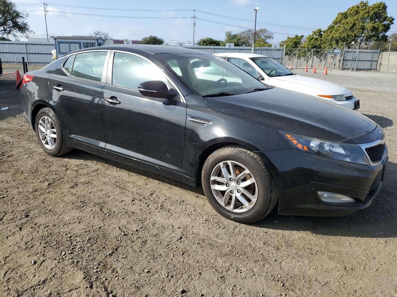 Photo 3 VIN: 5XXGM4A71DG246503 - KIA OPTIMA 