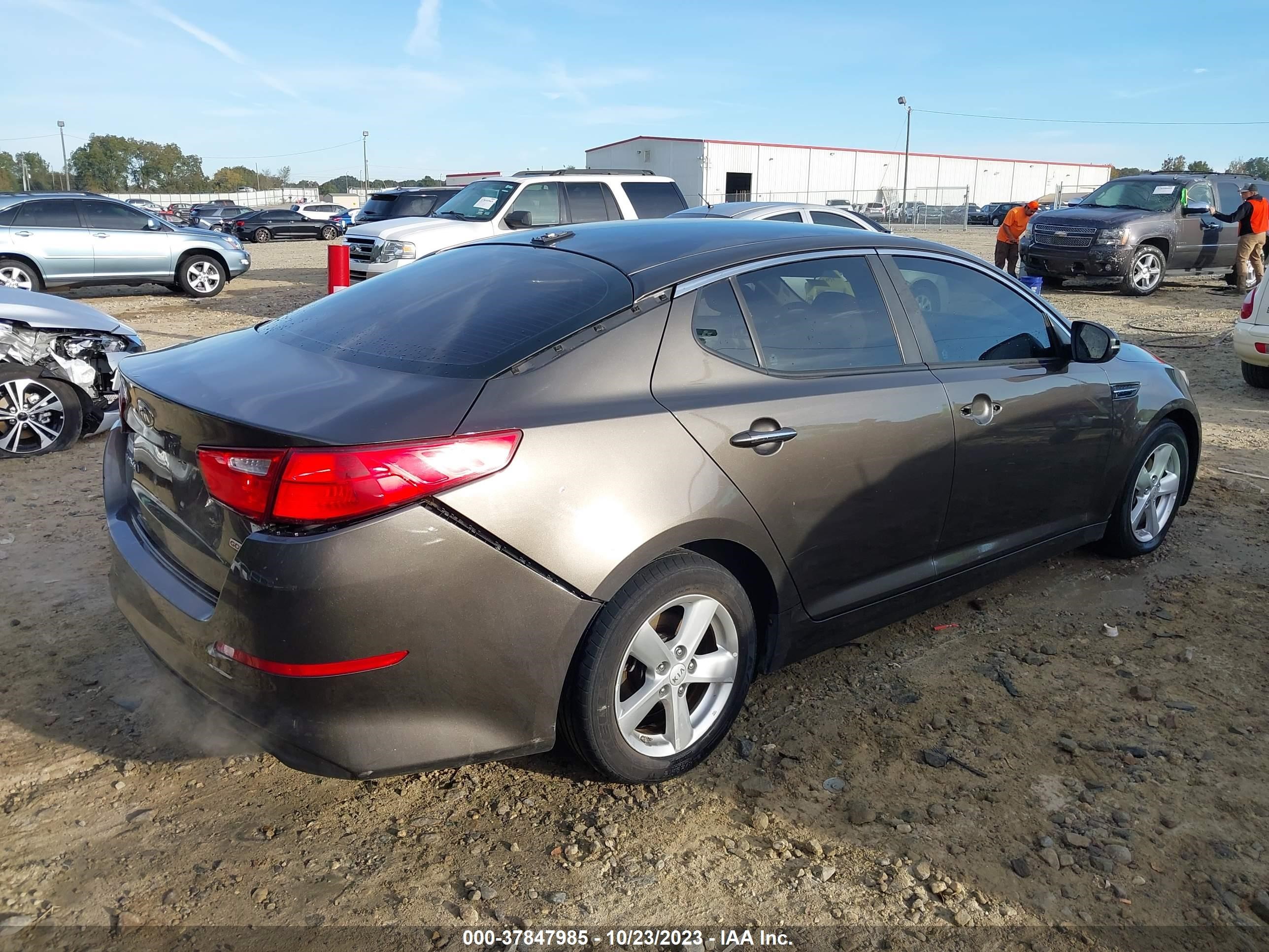 Photo 3 VIN: 5XXGM4A71EG269930 - KIA OPTIMA 