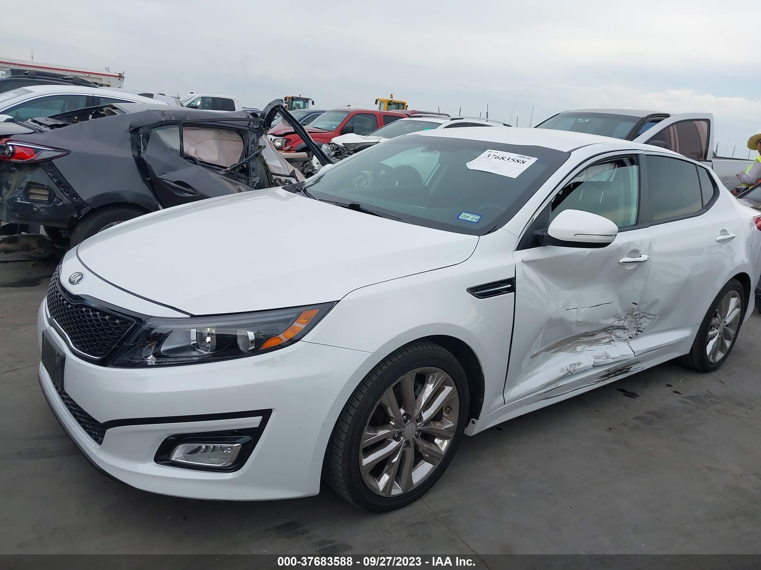 Photo 13 VIN: 5XXGM4A71EG273542 - KIA OPTIMA 