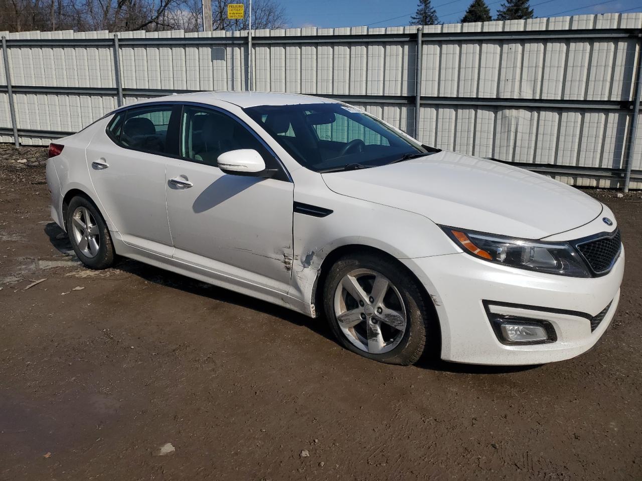 Photo 3 VIN: 5XXGM4A71EG329849 - KIA OPTIMA 