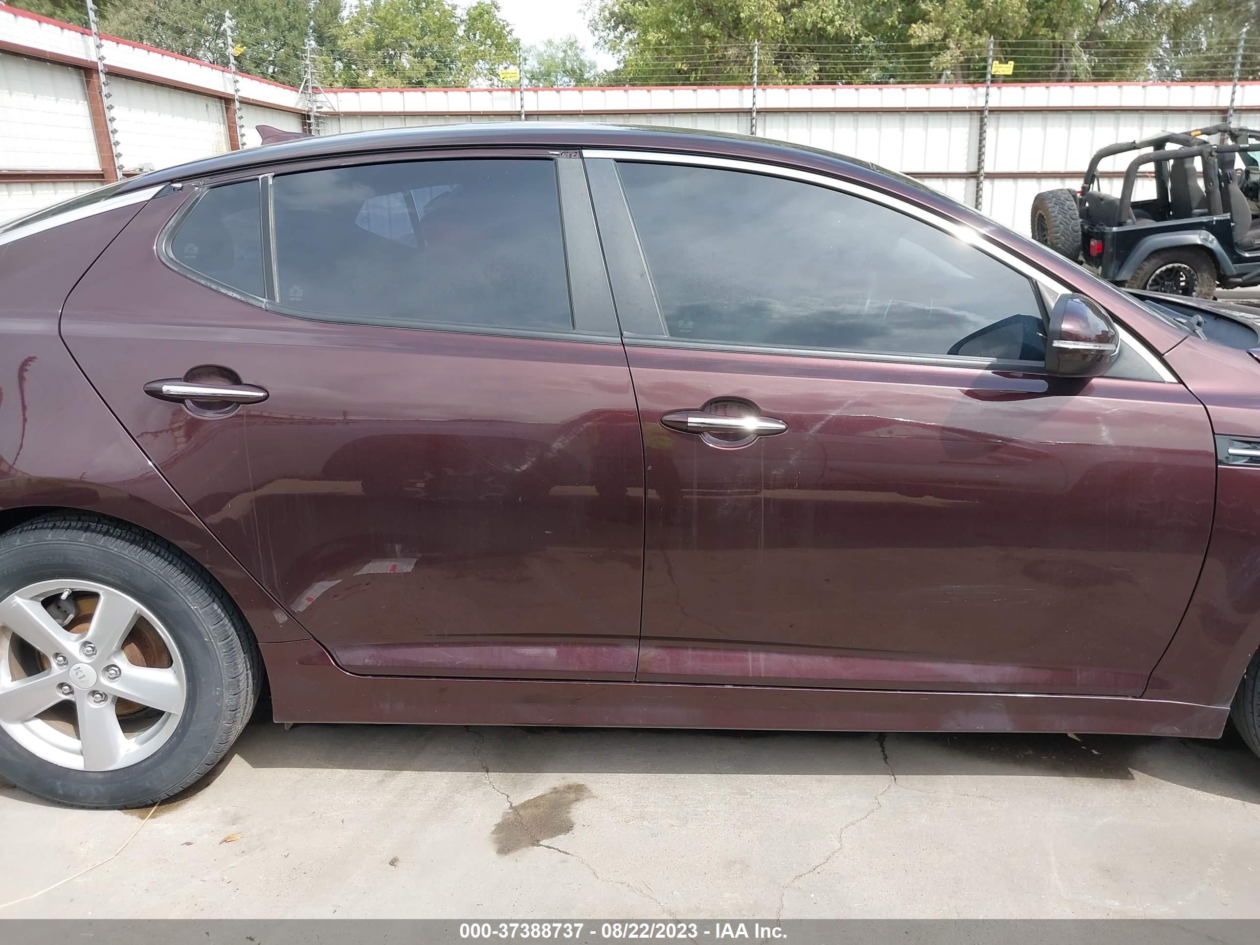 Photo 13 VIN: 5XXGM4A71FG430102 - KIA OPTIMA 