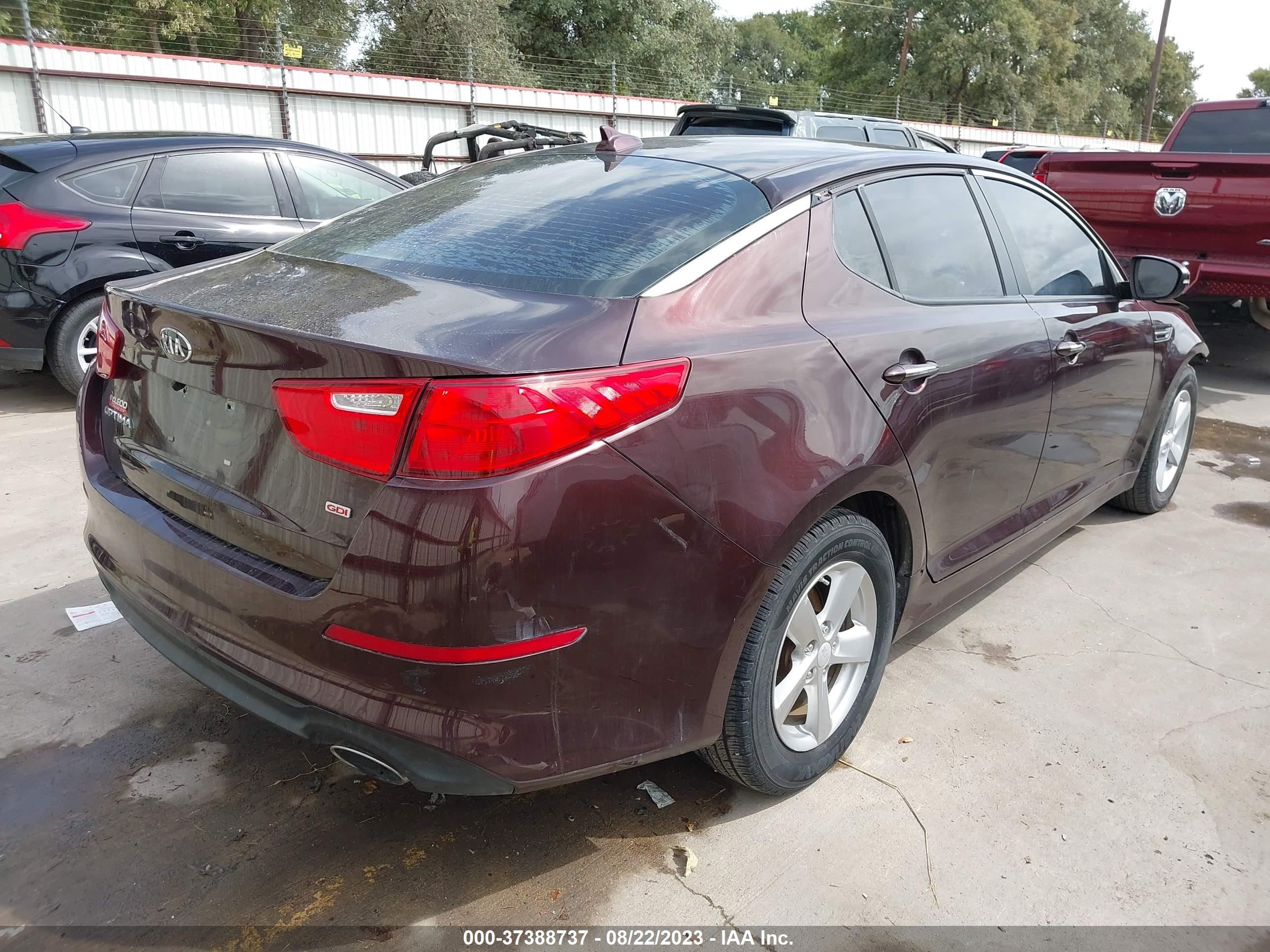 Photo 3 VIN: 5XXGM4A71FG430102 - KIA OPTIMA 