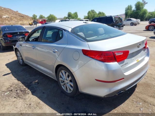 Photo 2 VIN: 5XXGM4A71FG470826 - KIA OPTIMA 