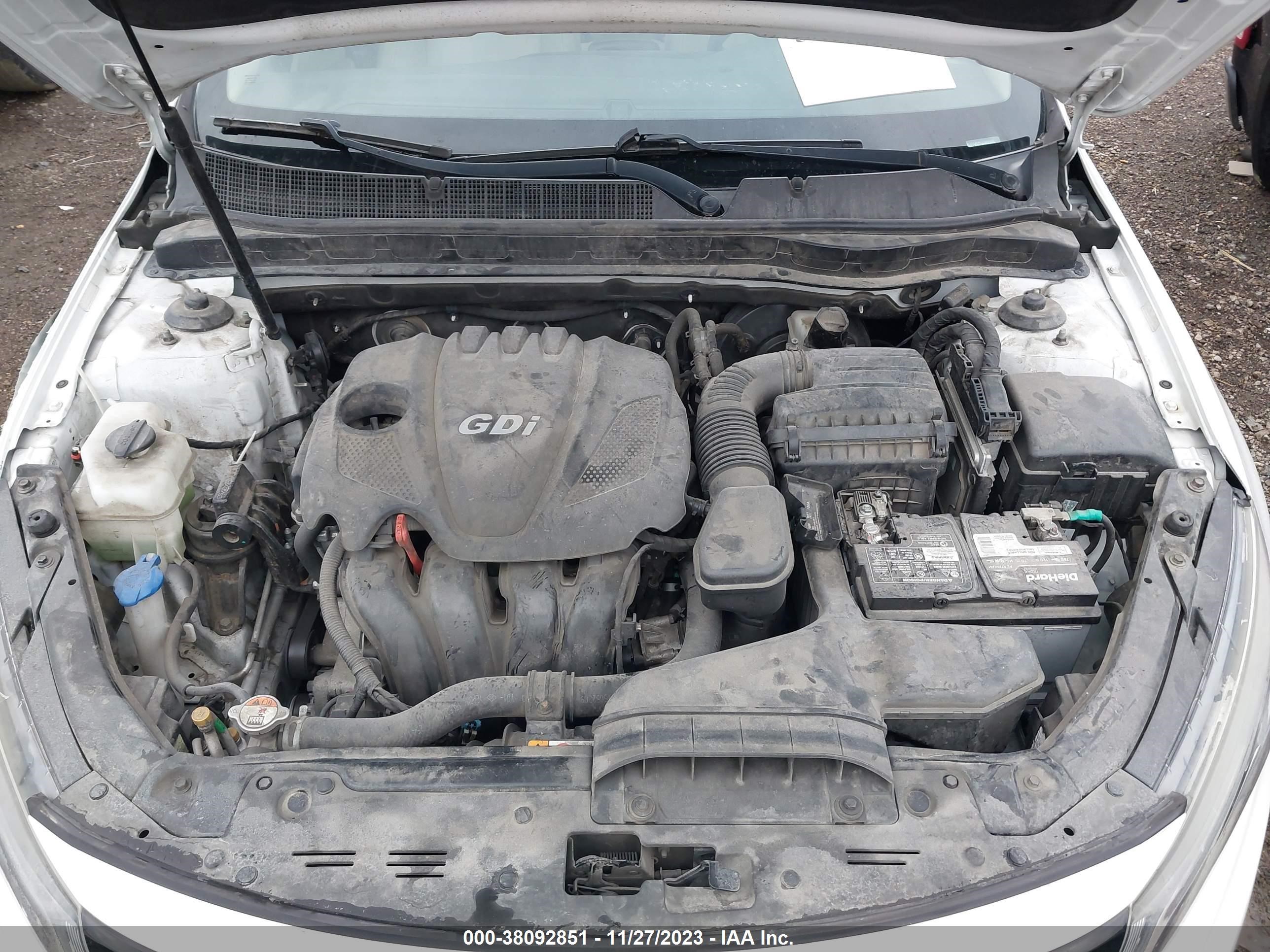 Photo 9 VIN: 5XXGM4A71FG506000 - KIA OPTIMA 